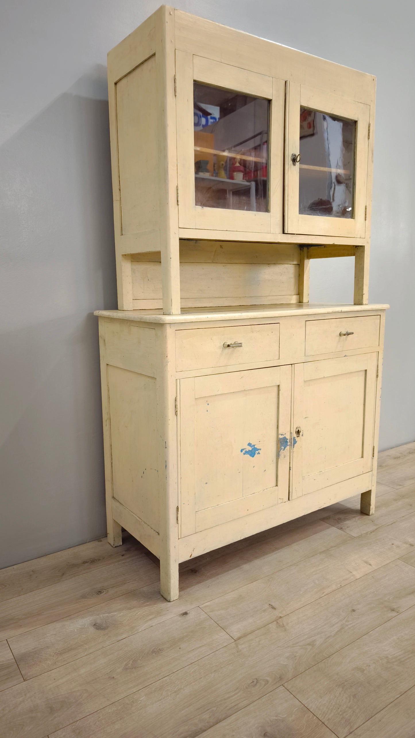 82116 Credenza bianca con due sportelli