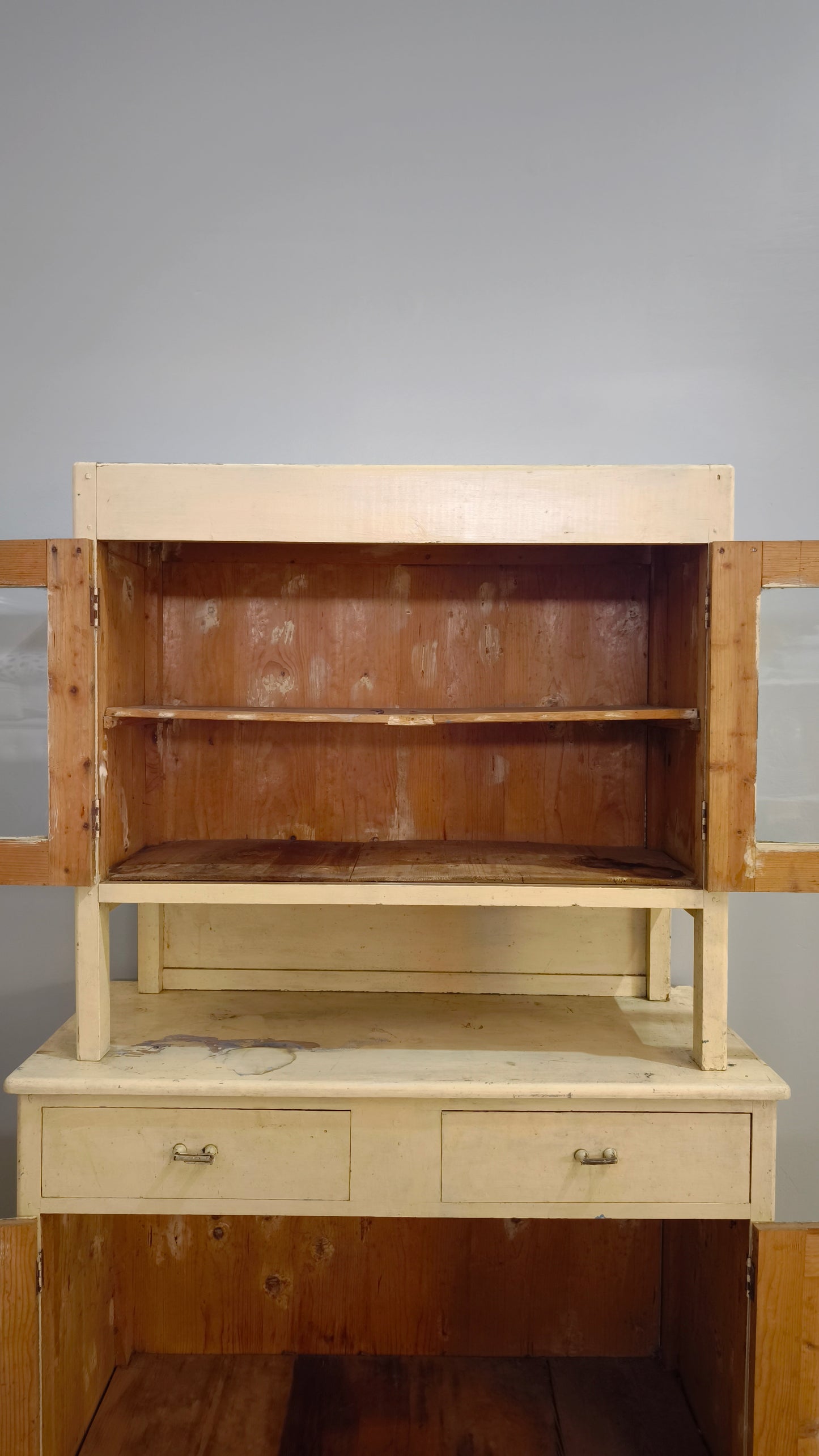 82116 Credenza bianca con due sportelli