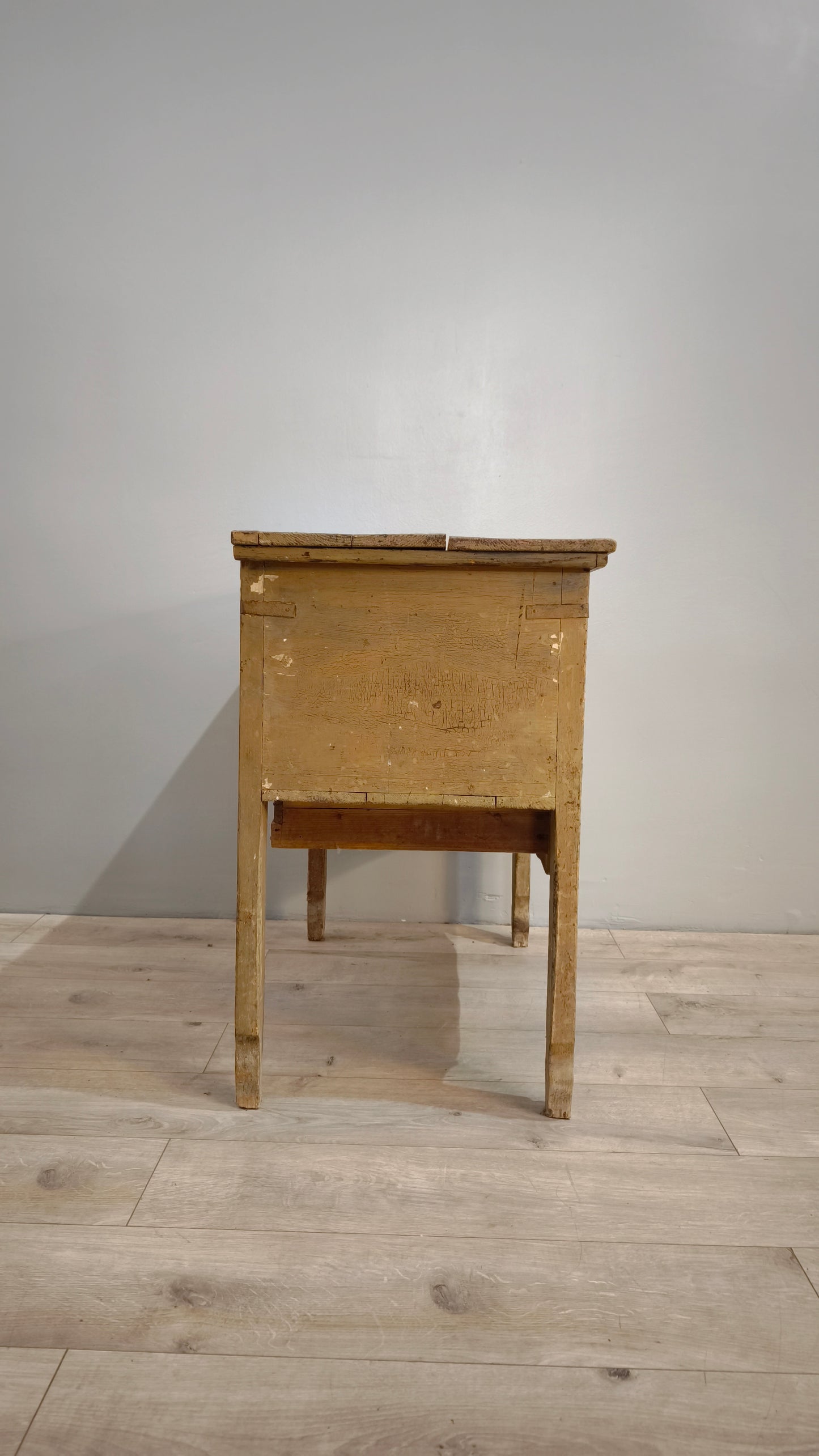 82119 Piccola madia rustica