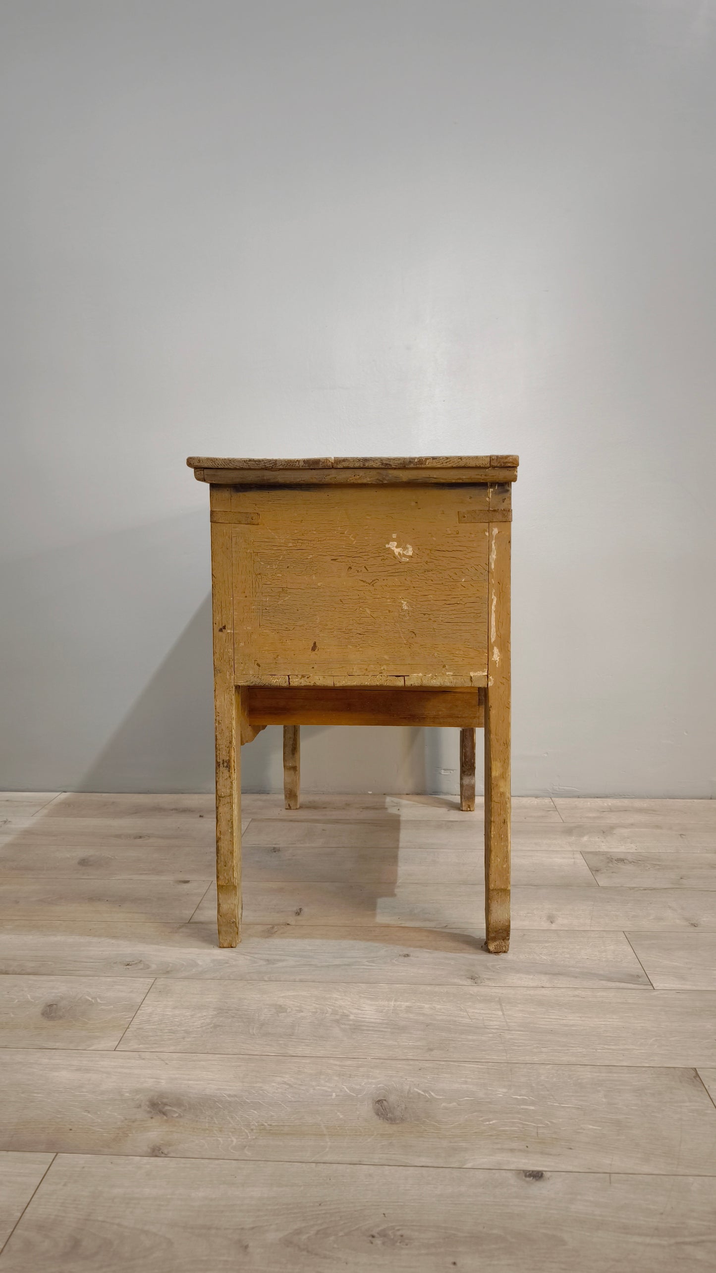 82119 Piccola madia rustica