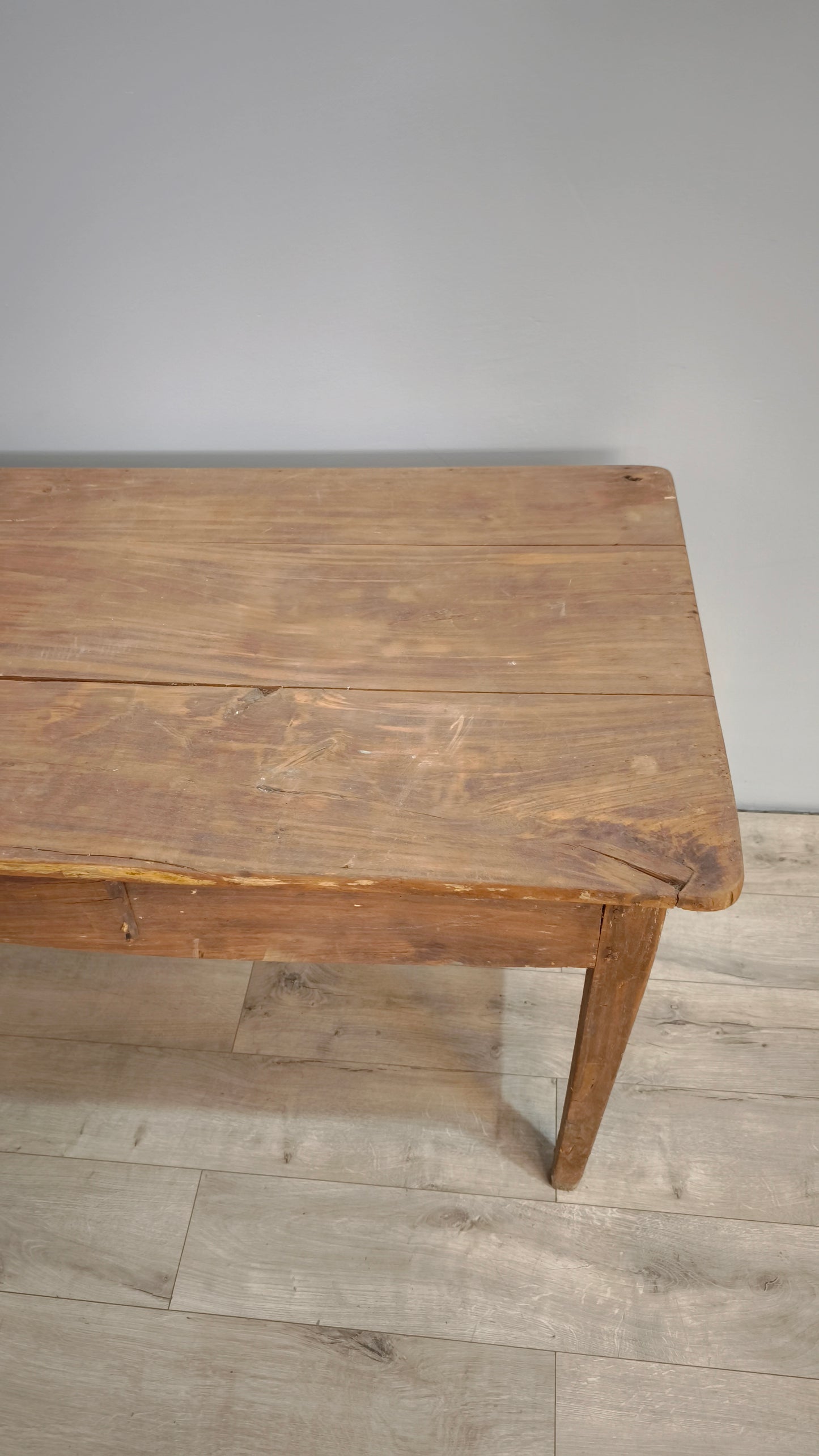 82316 Tavolo grezzo in legno