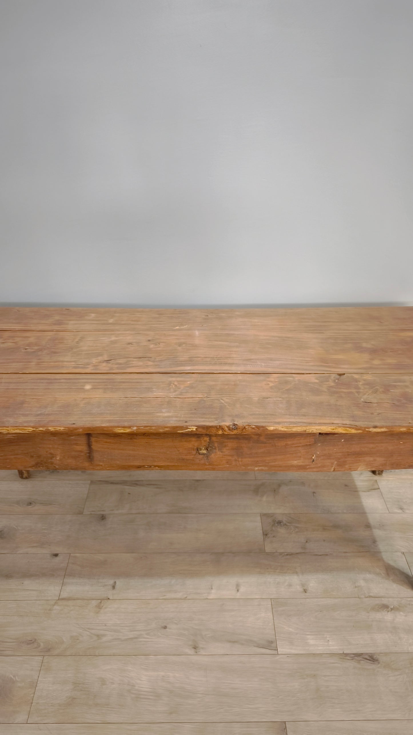 82316 Tavolo grezzo in legno