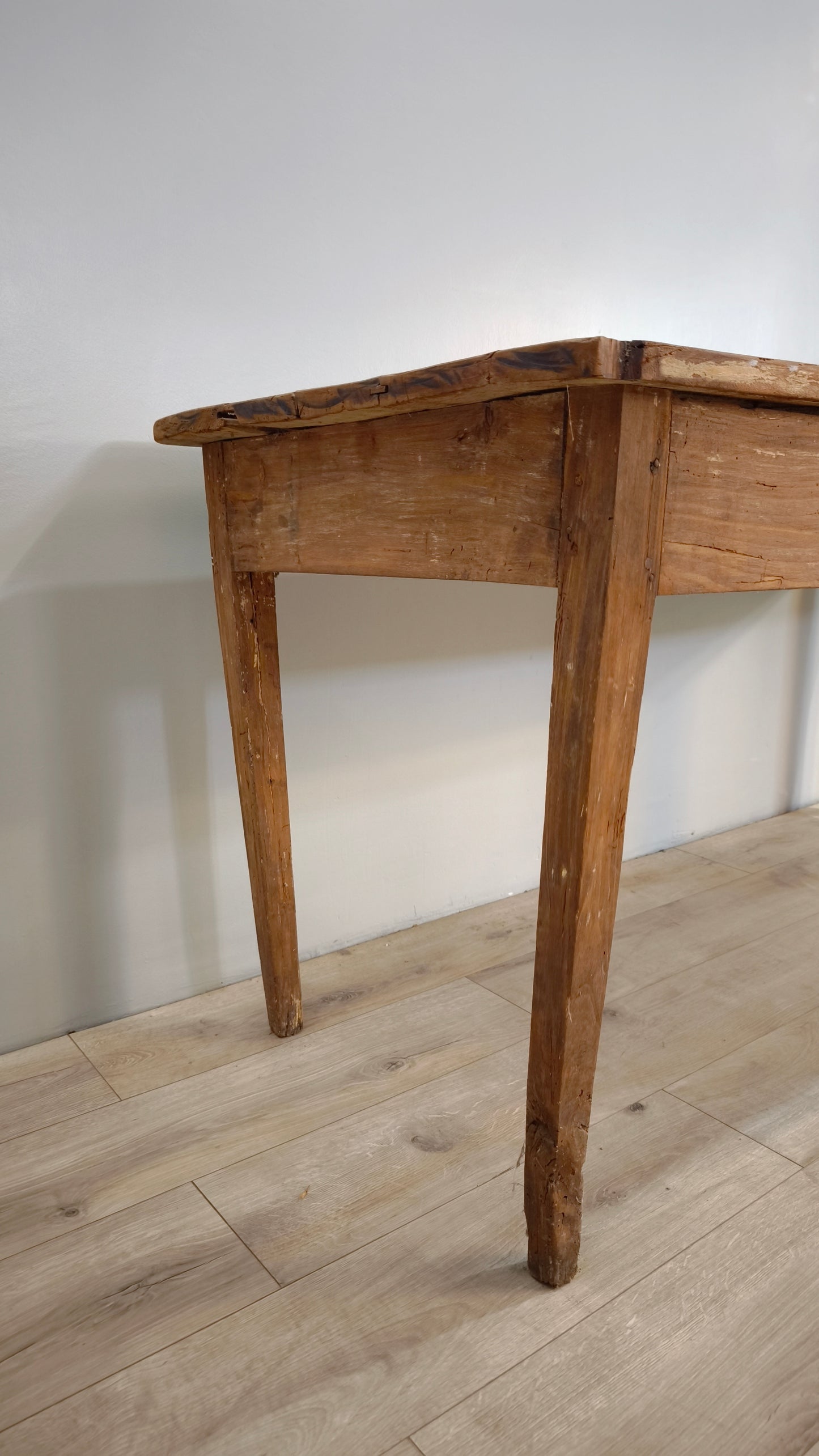 82316 Tavolo grezzo in legno