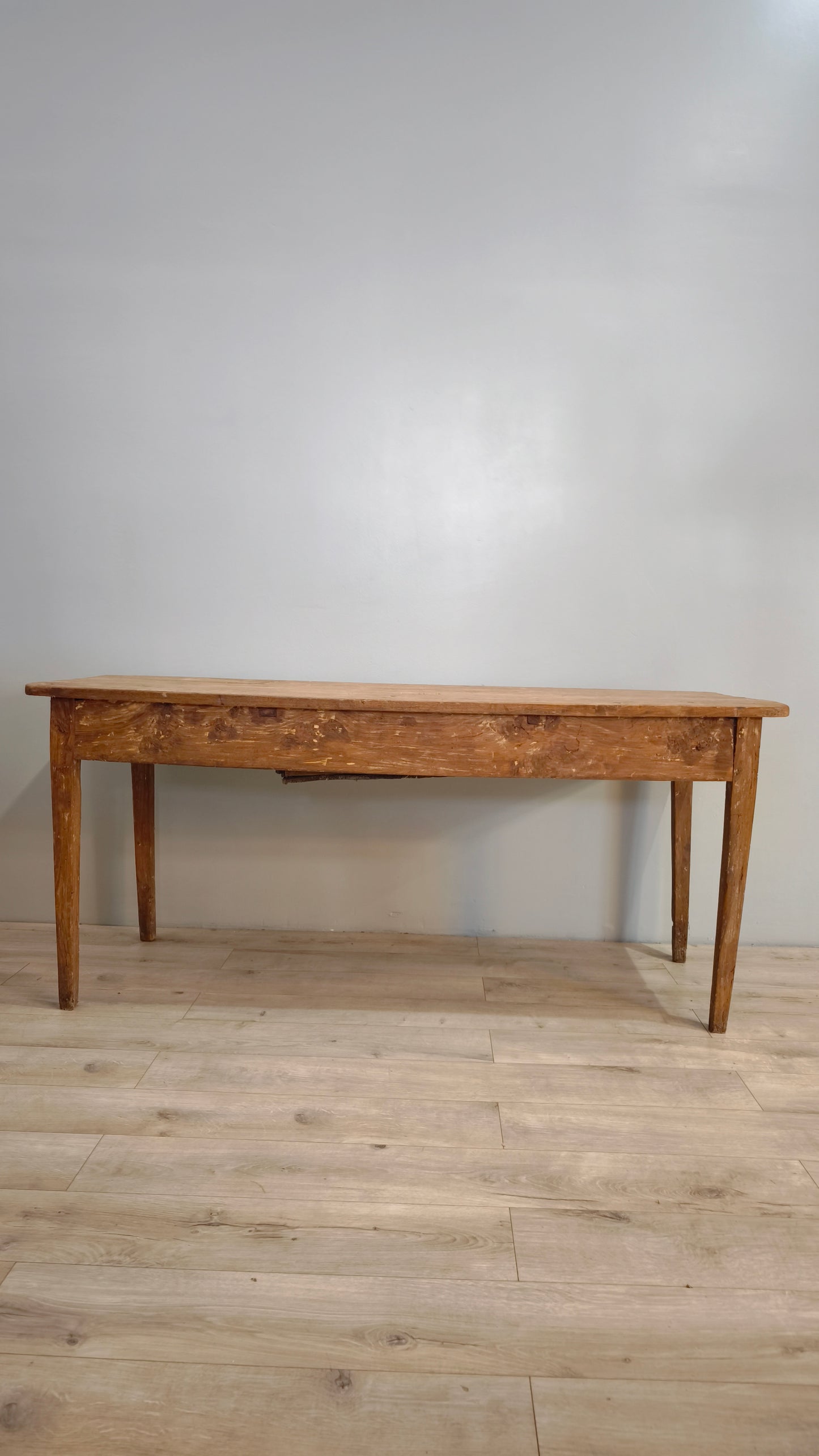 82316 Tavolo grezzo in legno
