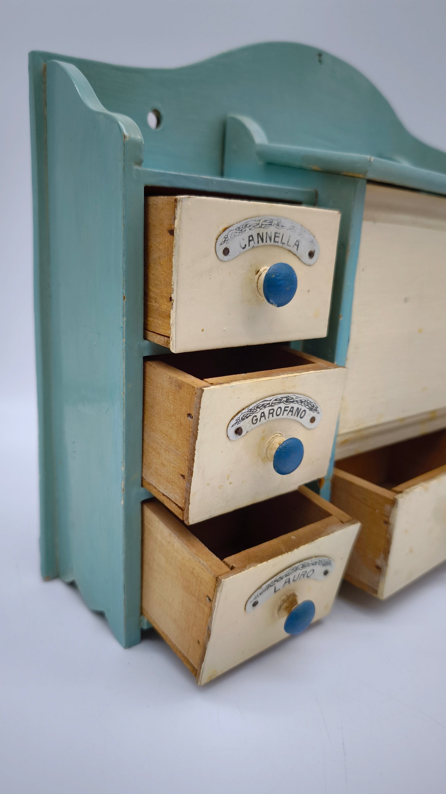 82374 Porta spezie vintage in legno verniciato