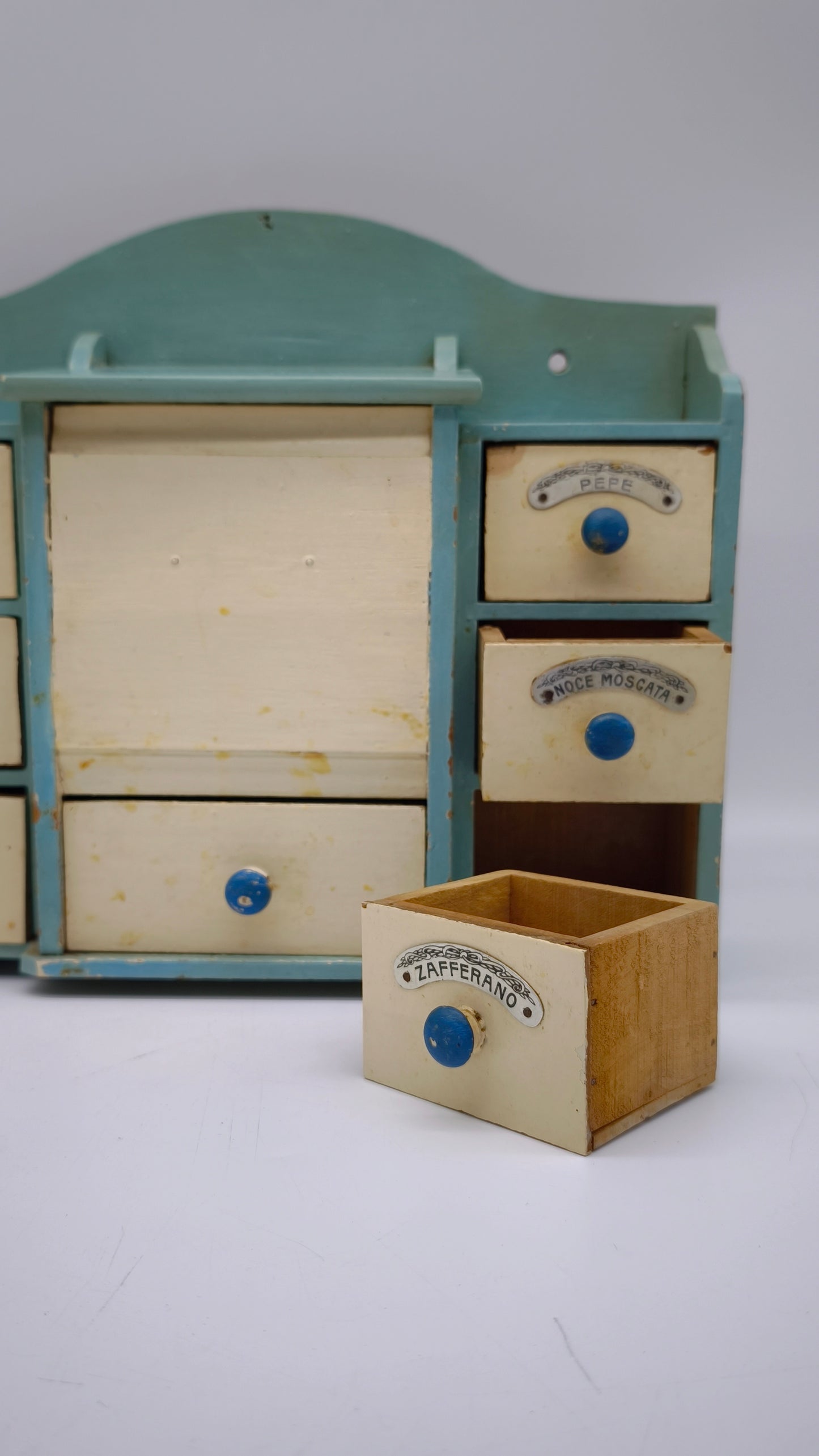 82374 Porta spezie vintage in legno verniciato