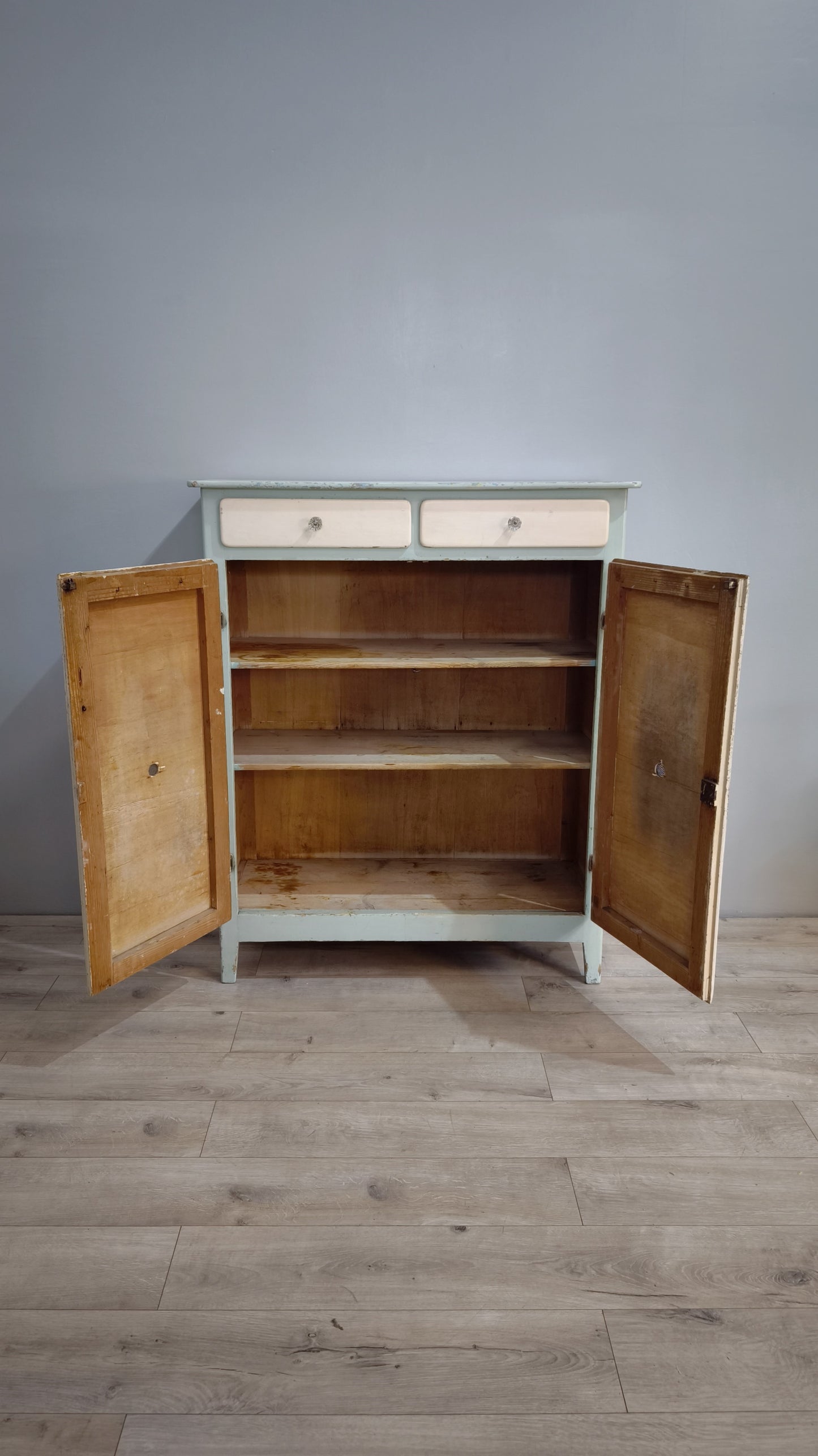 82407 Credenza vintage alta due sportelli e due cassetti