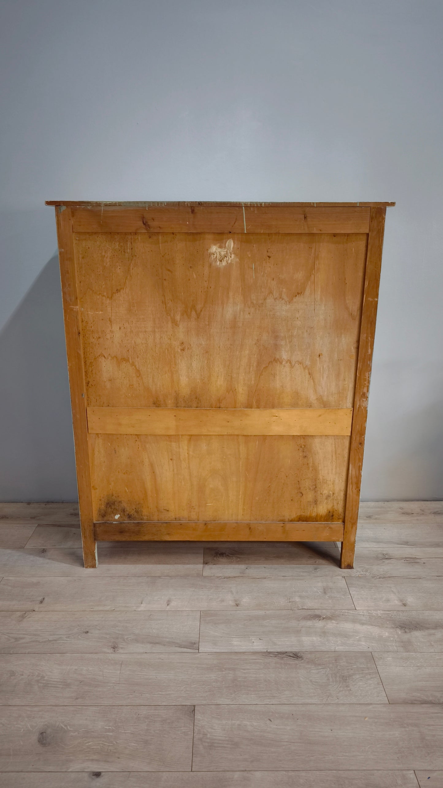 82407 Credenza vintage alta due sportelli e due cassetti