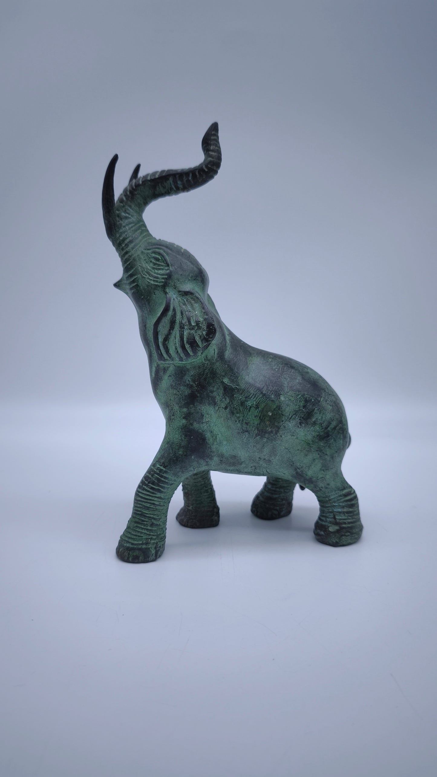 82329 Elefante in bronzo