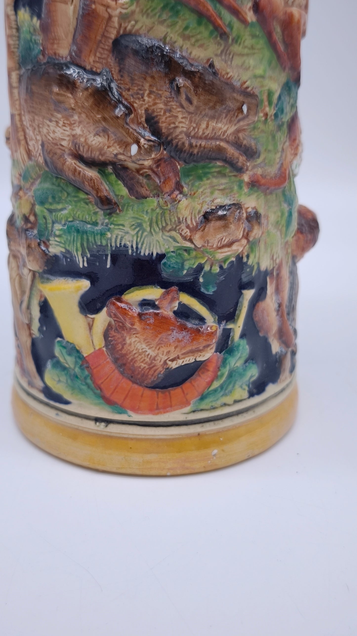 82357 Boccale da birra in terracotta con coperchio in metallo