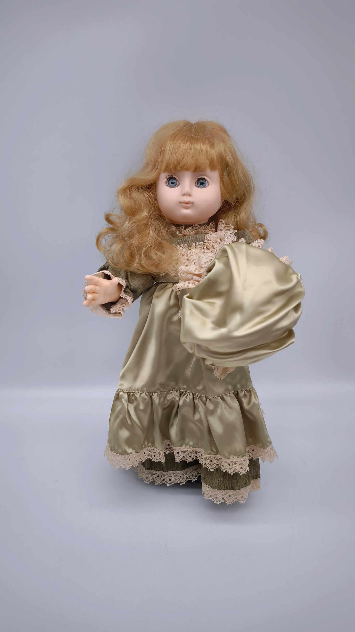 82025 Bambola Italo Cremona, Corinne, 1976