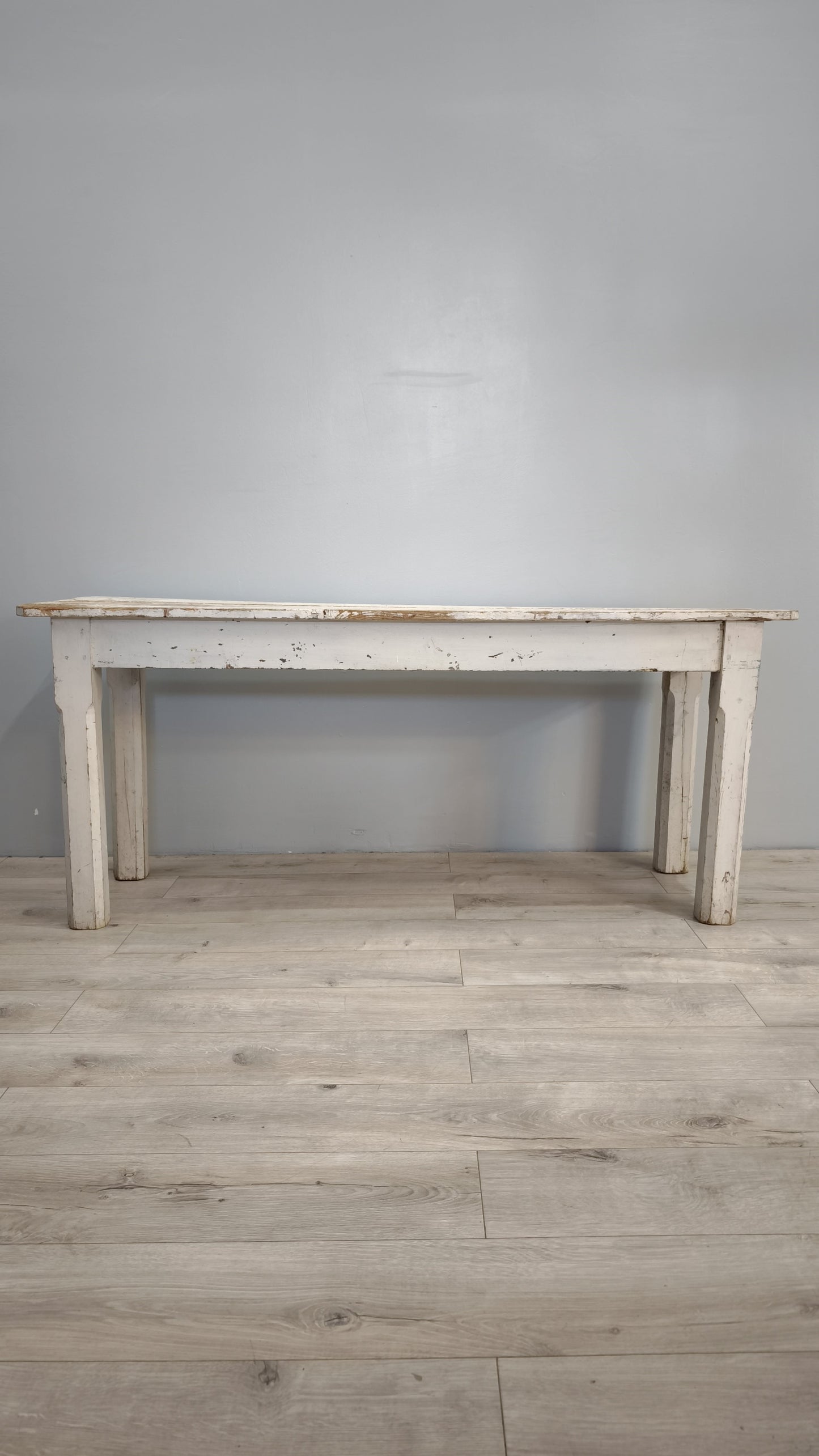 82476 Tavolo in legno verniciato bianco