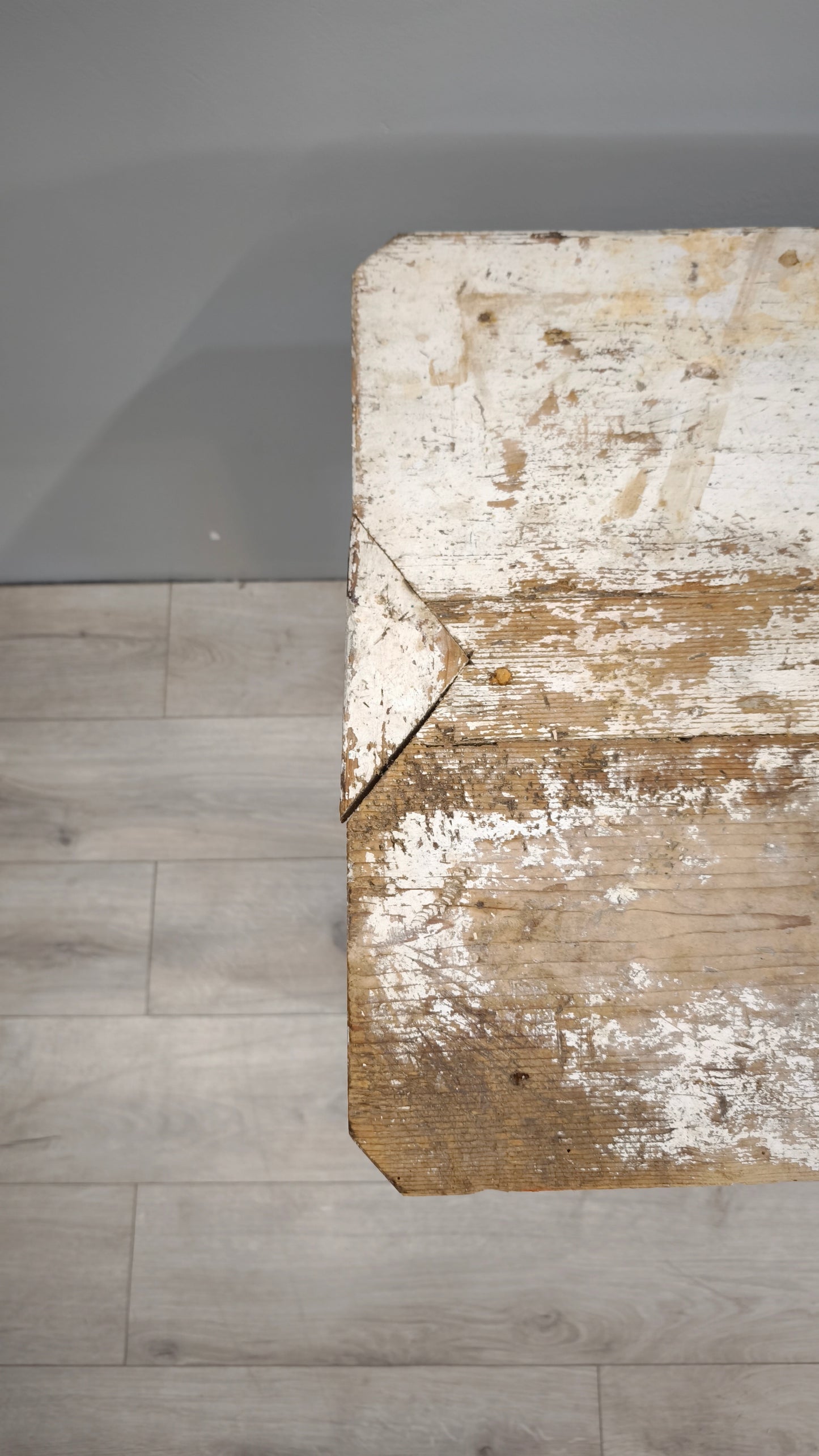 82476 Tavolo in legno verniciato bianco
