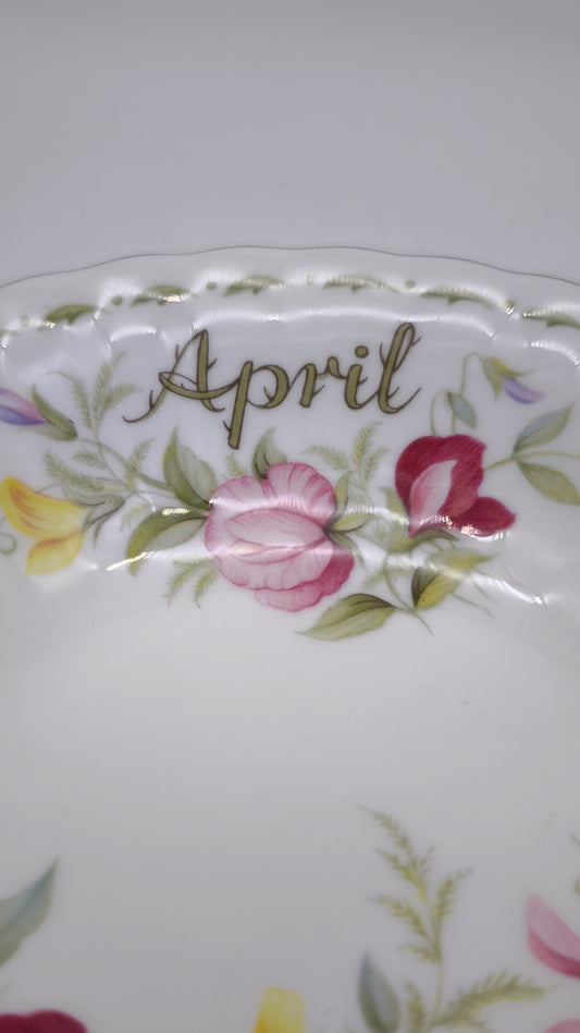 82526 Ciotolina in ceramica Royal Albert 1970, Flower of the month series, Sweet Pea, April