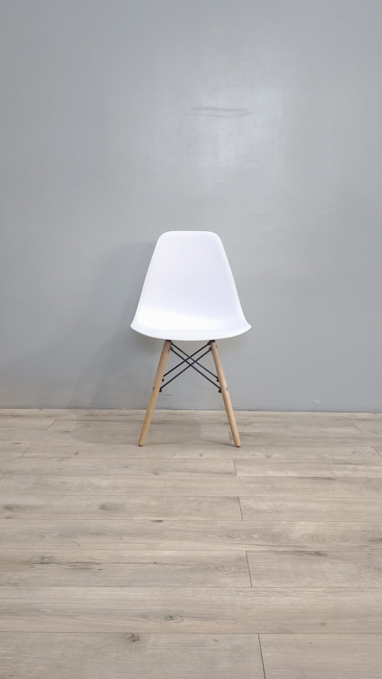 82513 Sedia bianca Ikea