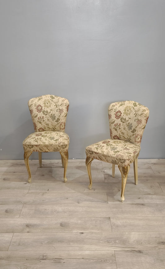 82611 Poltroncina da camera in legno dorato e tessuto damascato