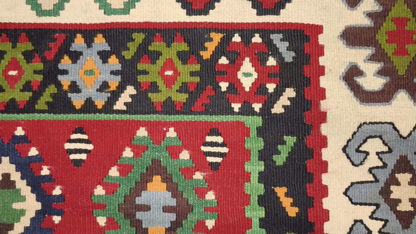 82624 Tappeto Kilim in vari colori