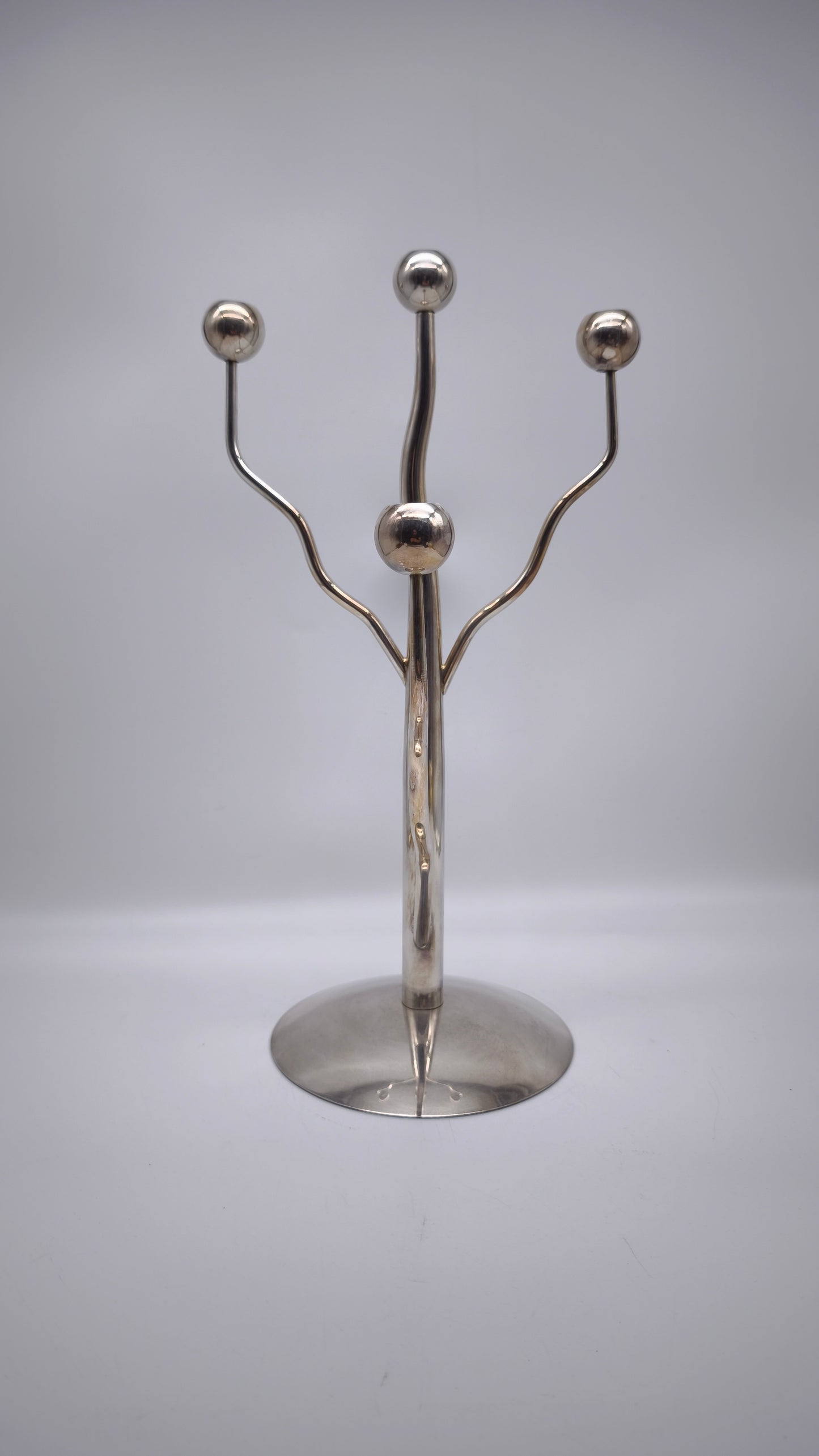 82607 Candelabro in metallo argentato Mesa Italy, anni '80