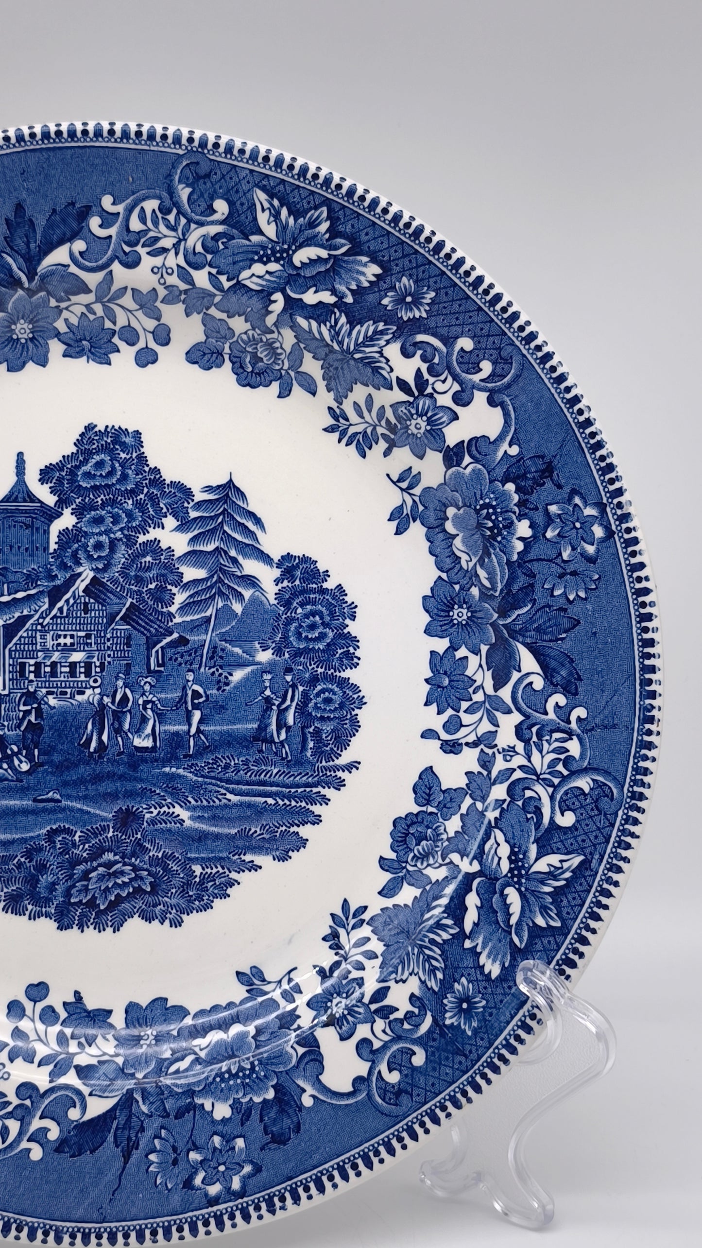 82732 Piatto da portata rotondo in ceramica Enoch Wedgwood, England