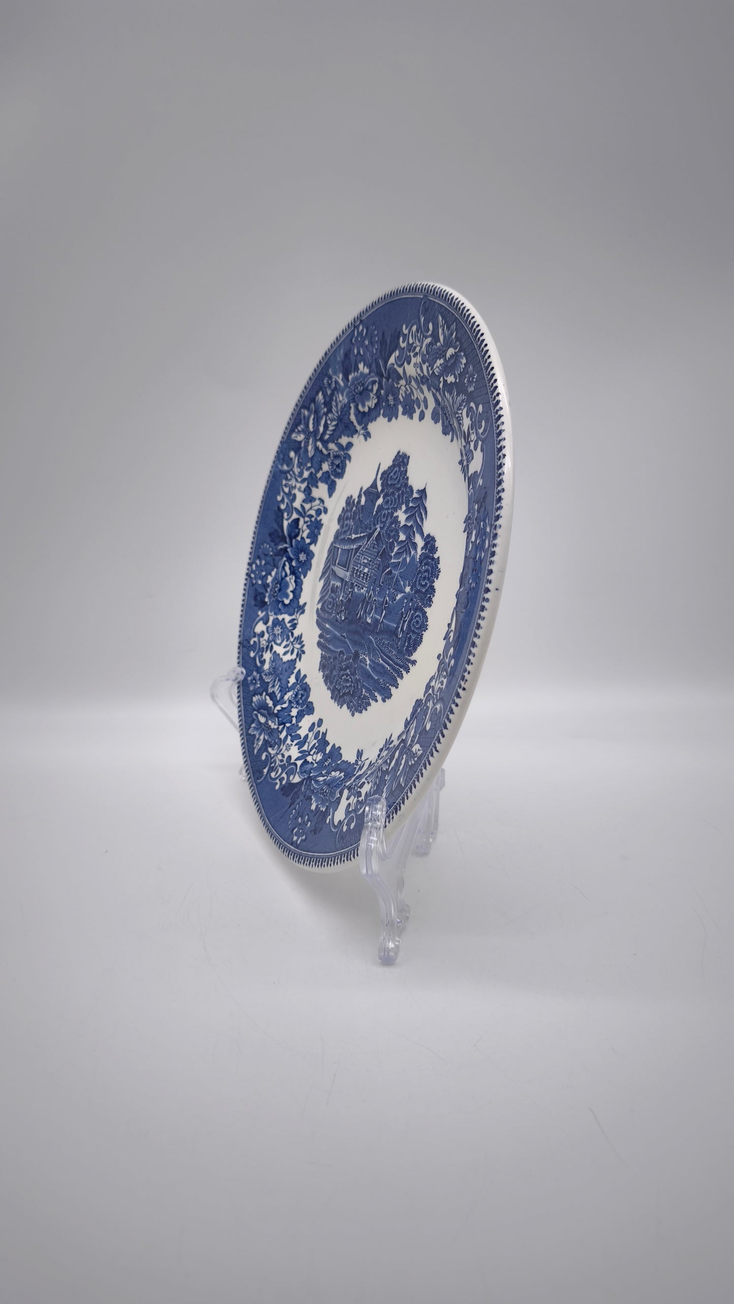 82732 Piatto da portata rotondo in ceramica Enoch Wedgwood, England