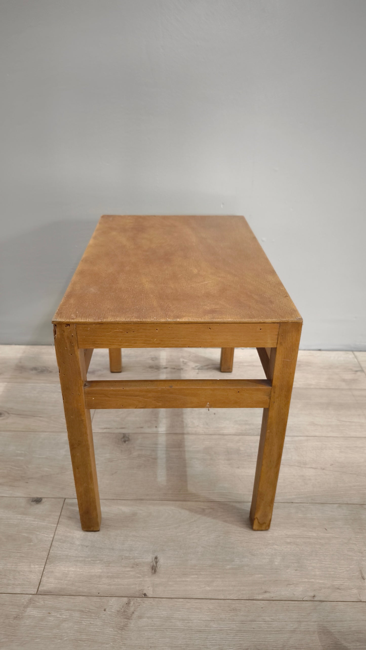 82950 Tavolinetto da salotto in legno