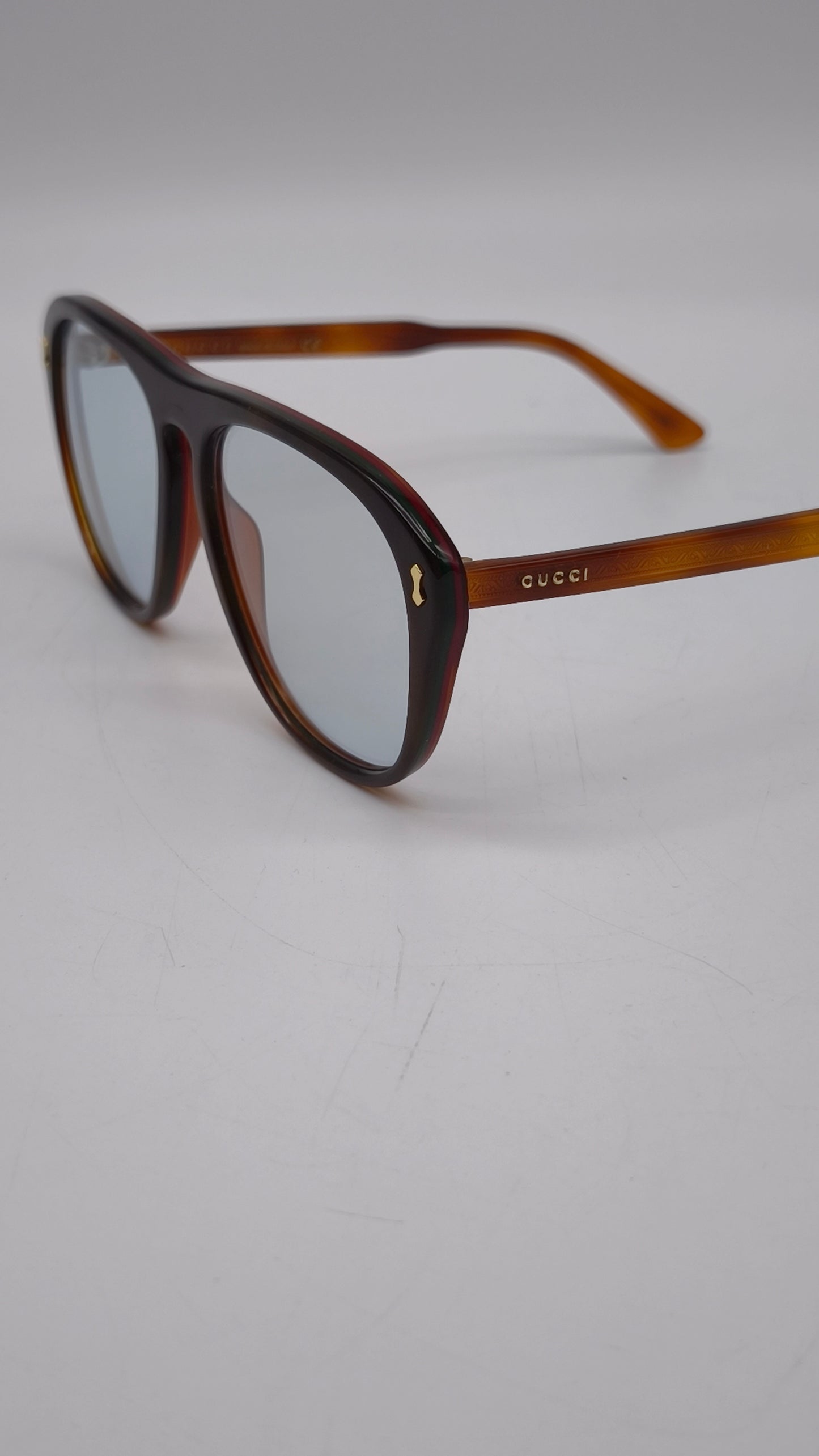82979 Occhiali Gucci modello GG01285