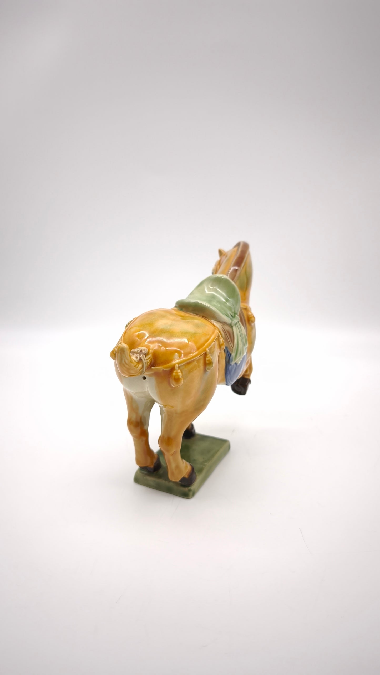 82704 Statuina cavallo in ceramica