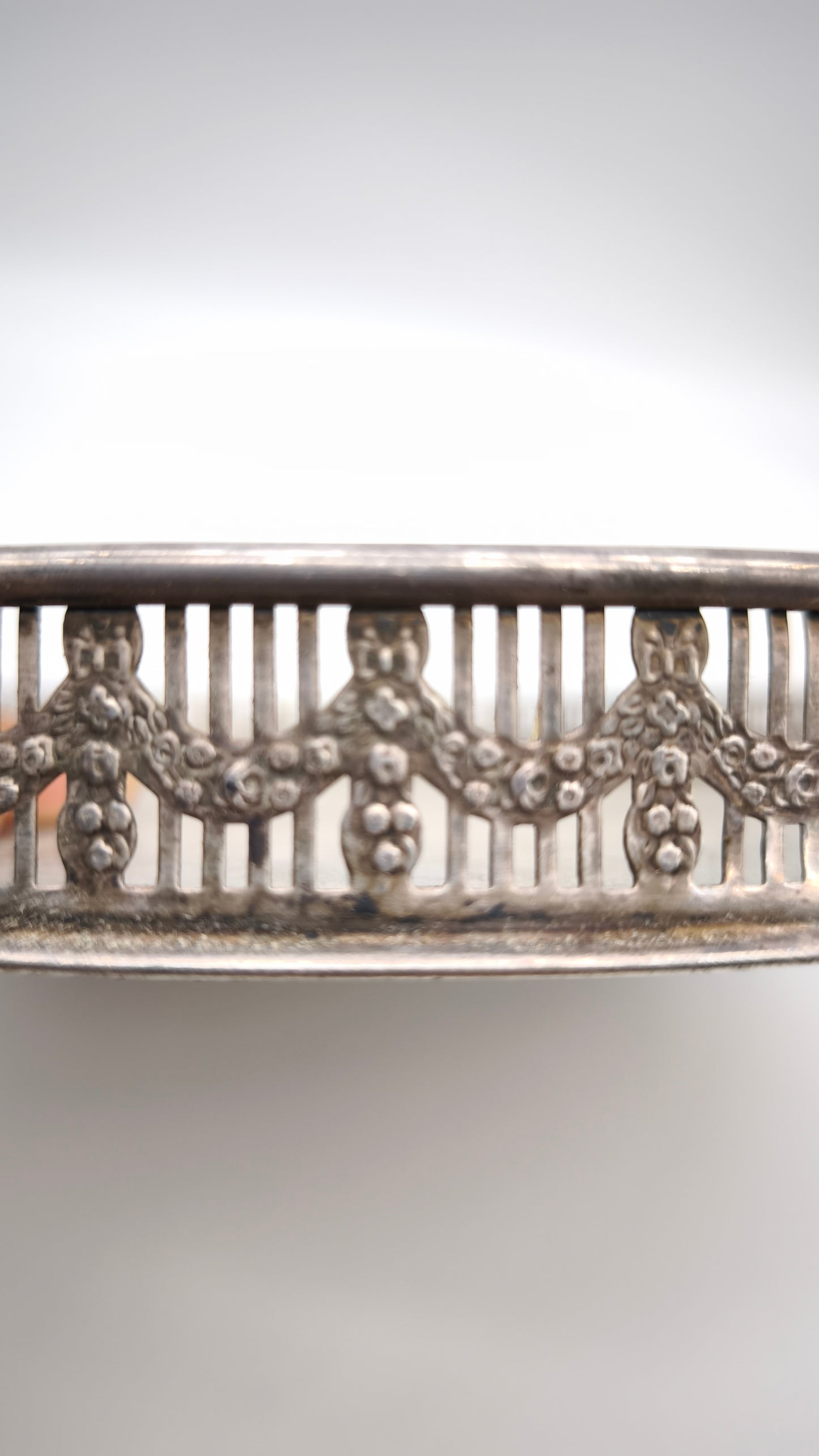 82578 Vassoio silver plated cesellato a mano
