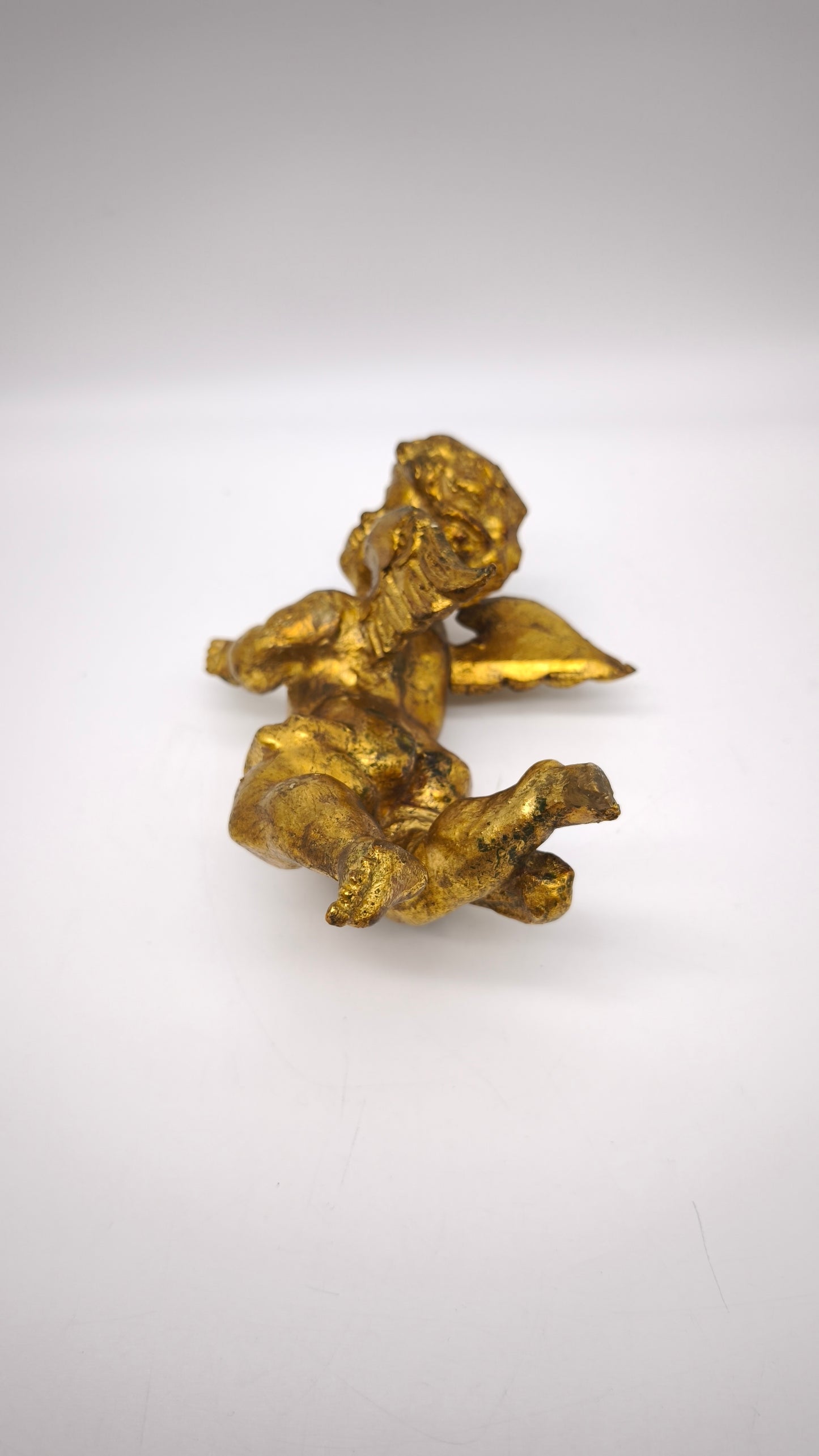 82773 Scultura angioletto in legno dorato