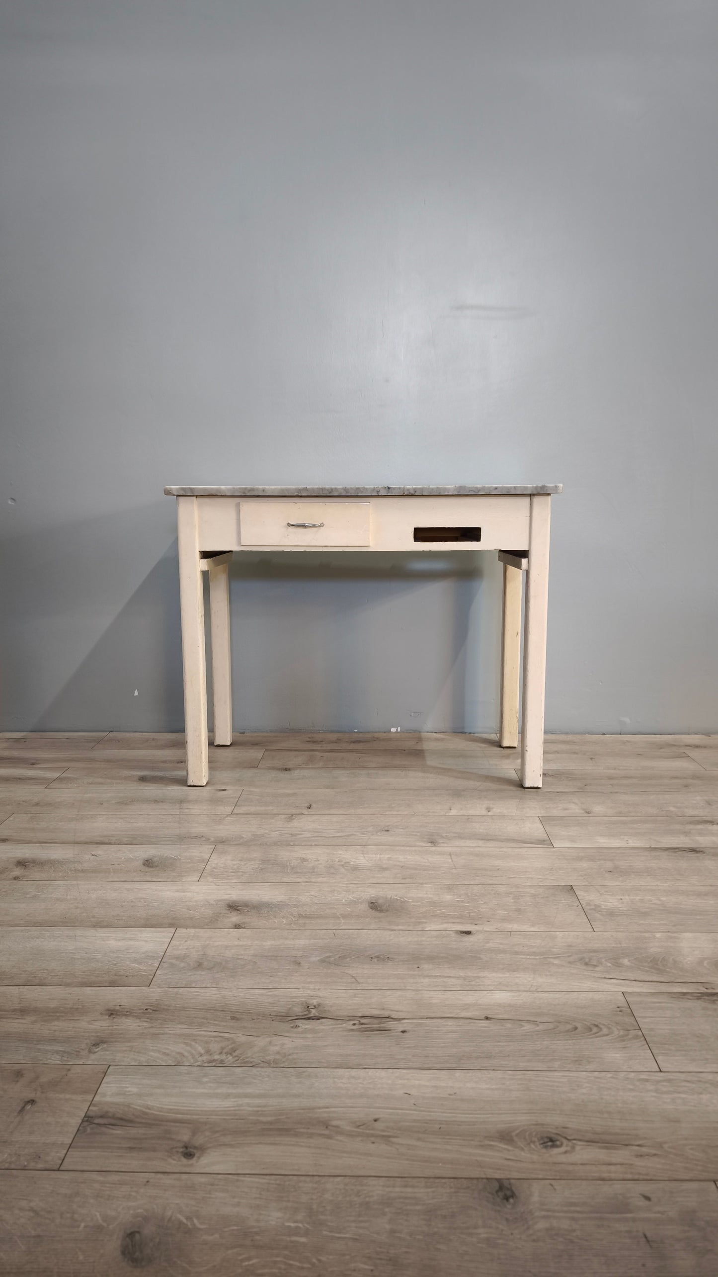 83645 Tavolo da cucina in legno con piano in marmo