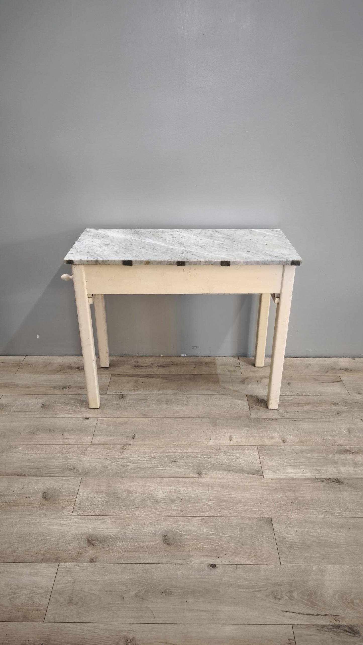 83645 Tavolo da cucina in legno con piano in marmo