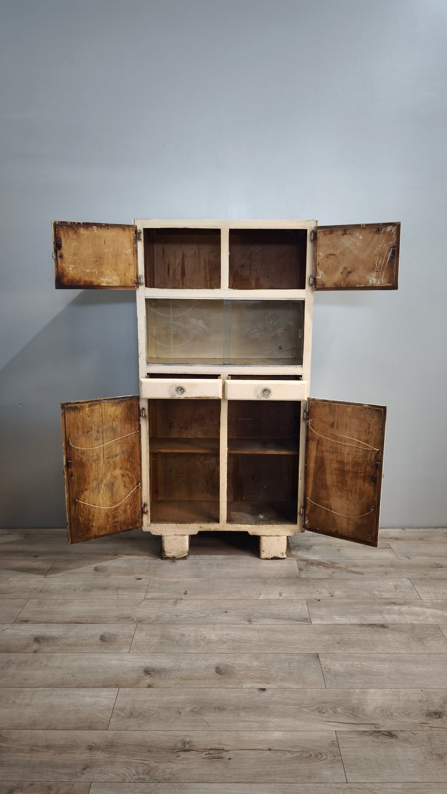 83270 Credenza due sportelli anni '50 color panna