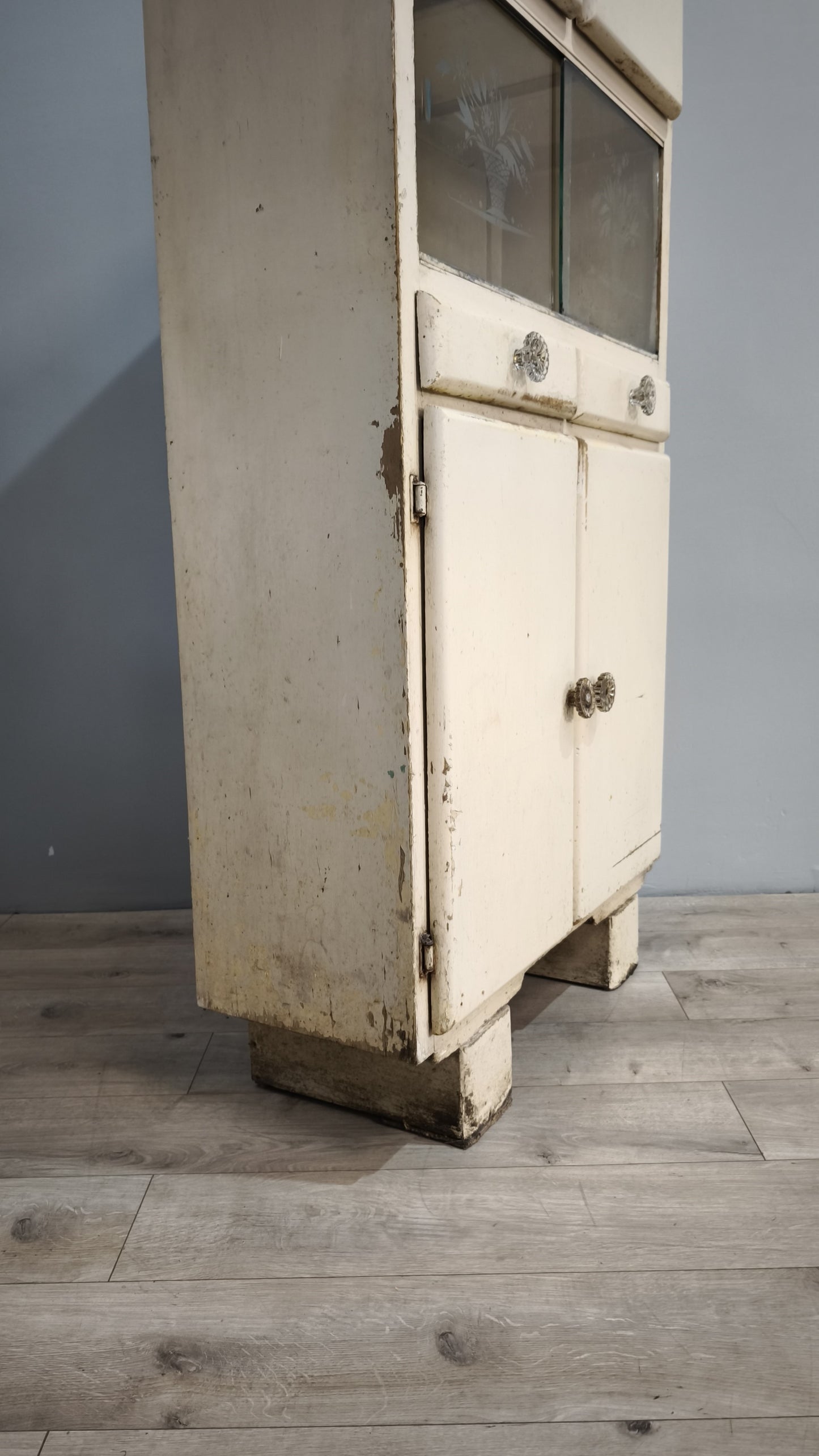 83270 Credenza due sportelli anni '50 color panna