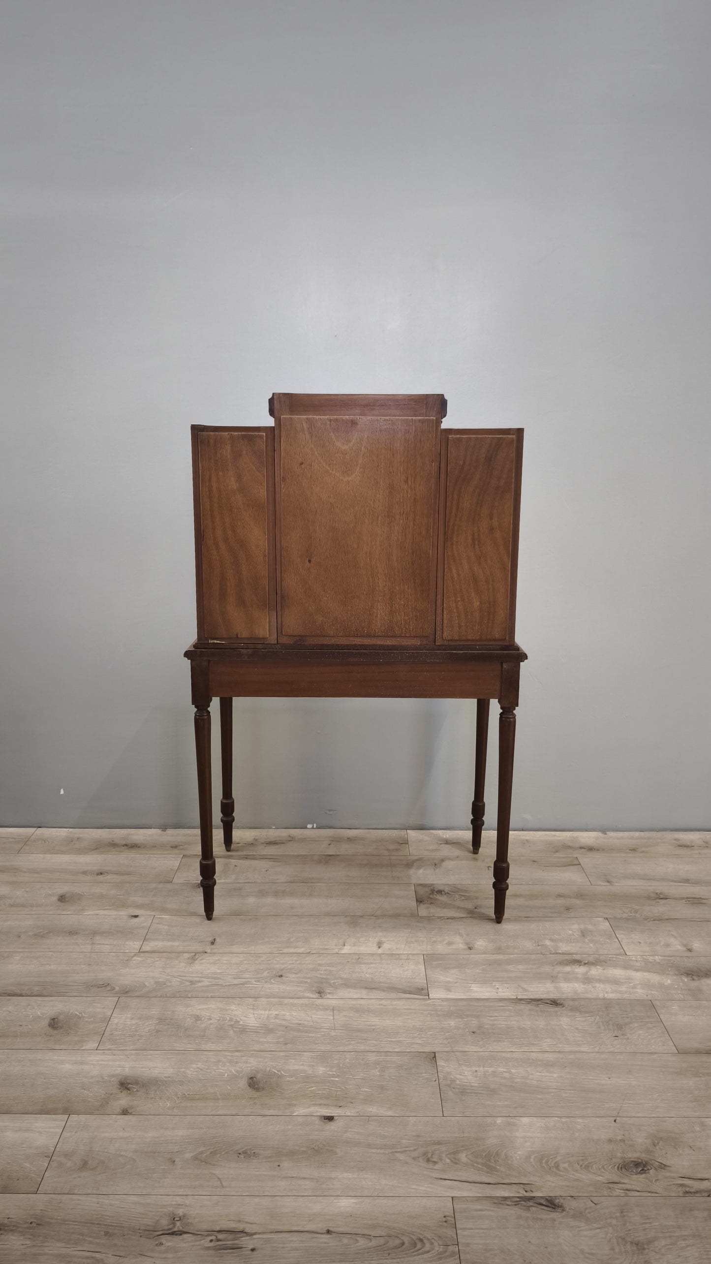 83772 Toletta in legno con specchiera