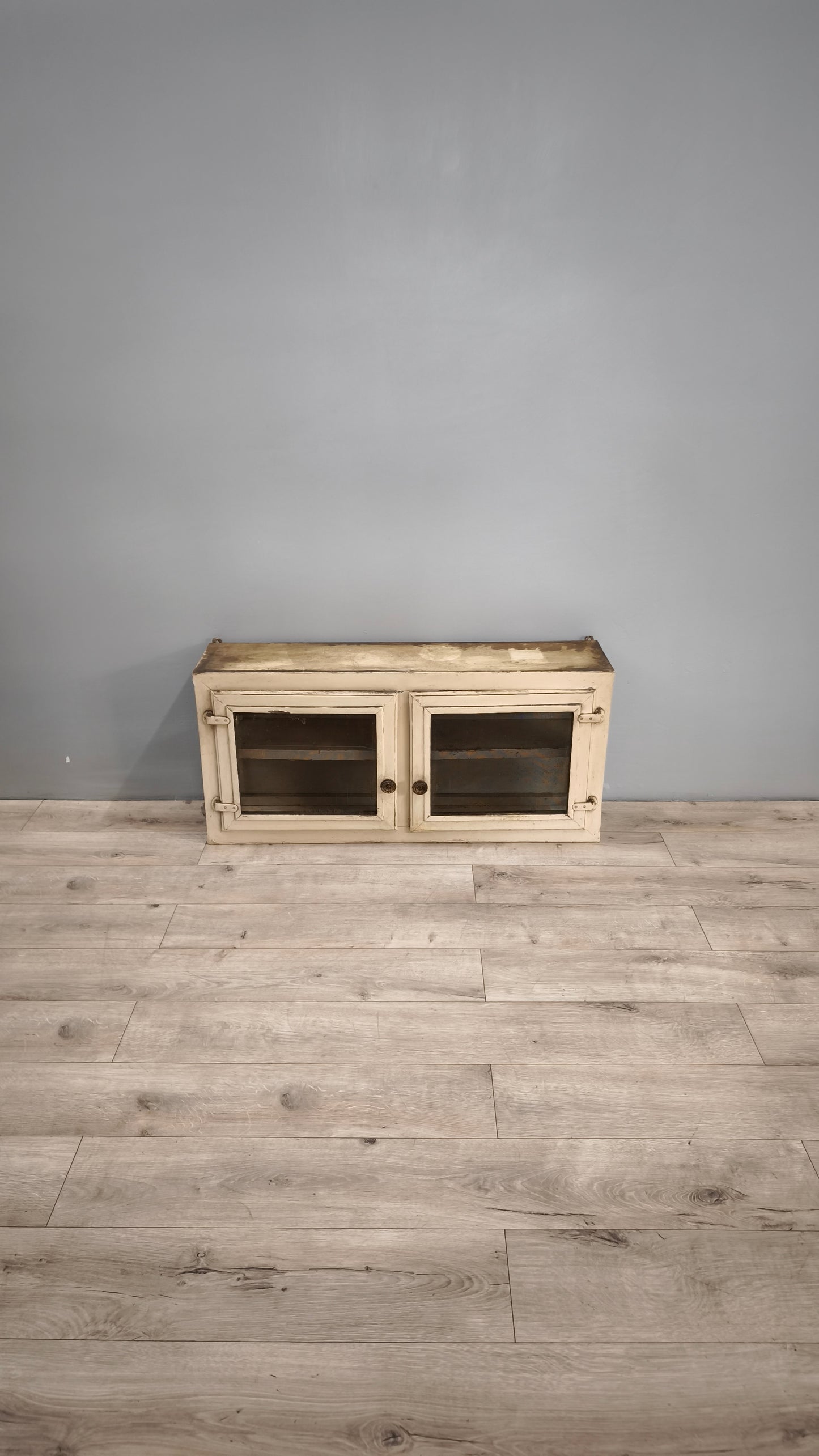 83921 Pensile formaggera in legno