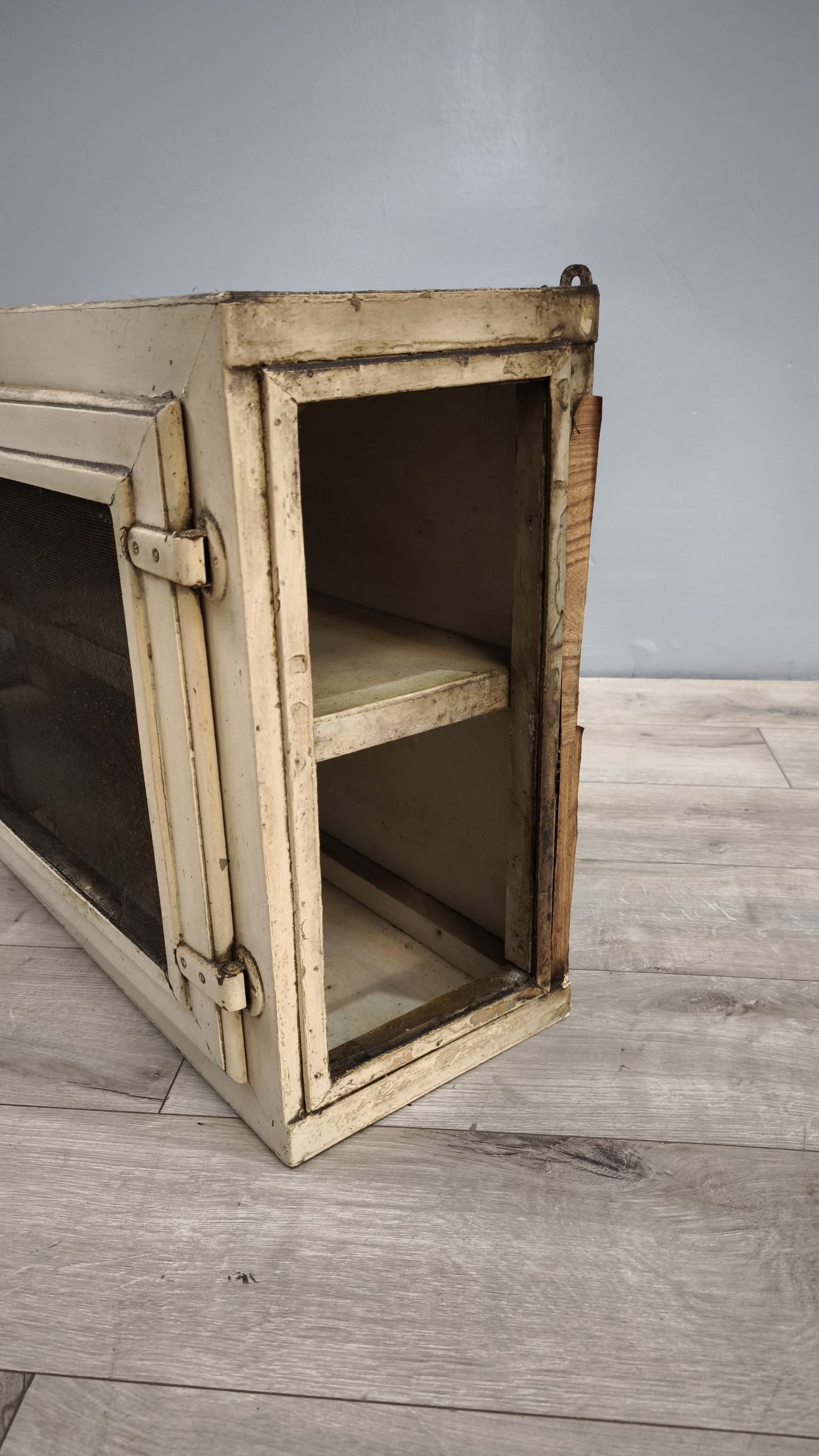 83921 Pensile formaggera in legno