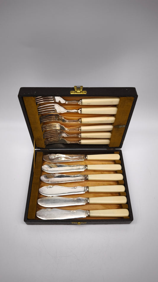 83732 Servizio posate da pesce per 6 persone