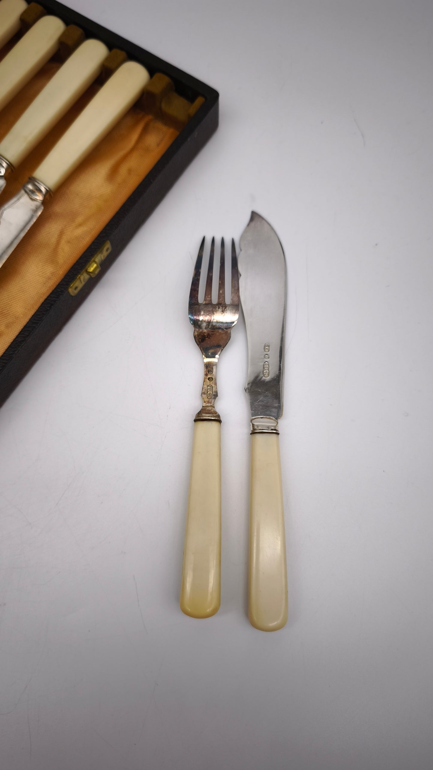 83732 Servizio posate da pesce per 6 persone