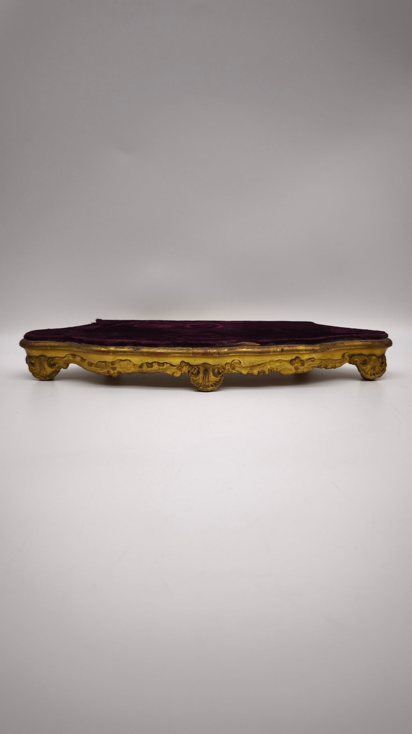 83113 Alzata in legno con velluto francese