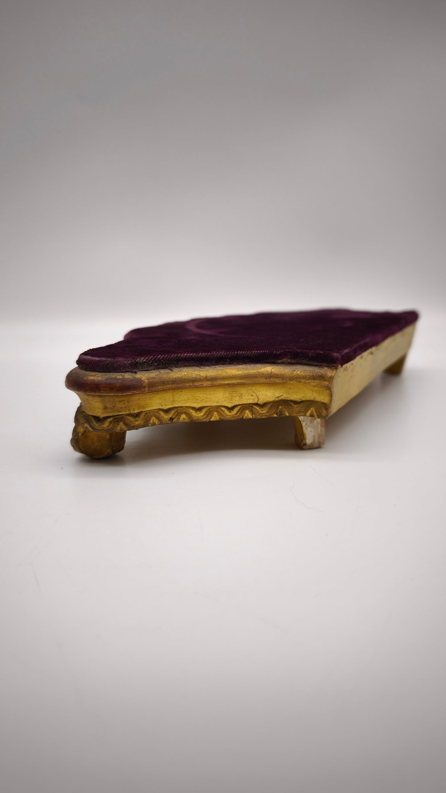 83113 Alzata in legno con velluto francese