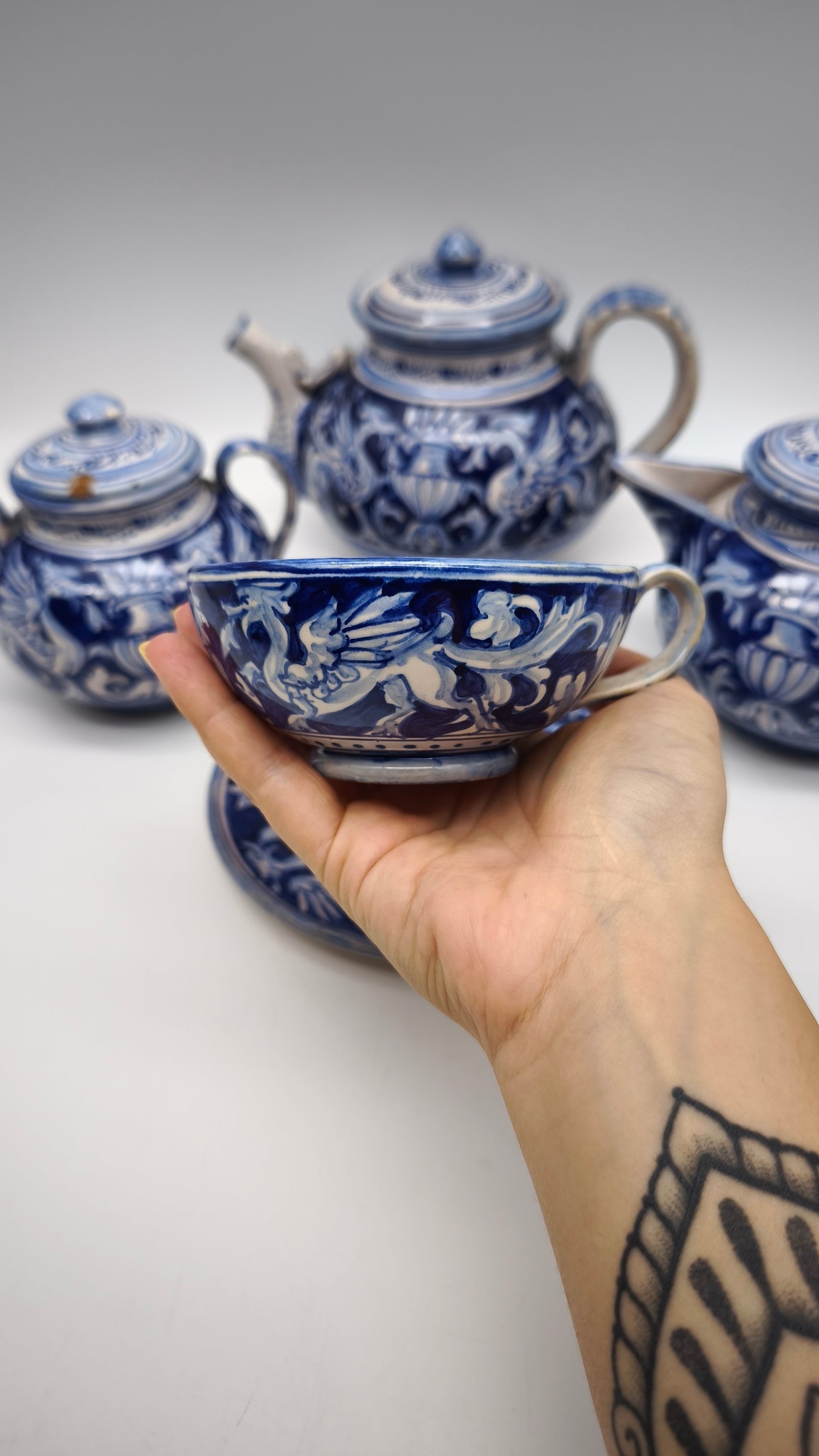 83230 Servizio da tè in ceramica Mastrogiorgio Gualdo Tadino, Perugia