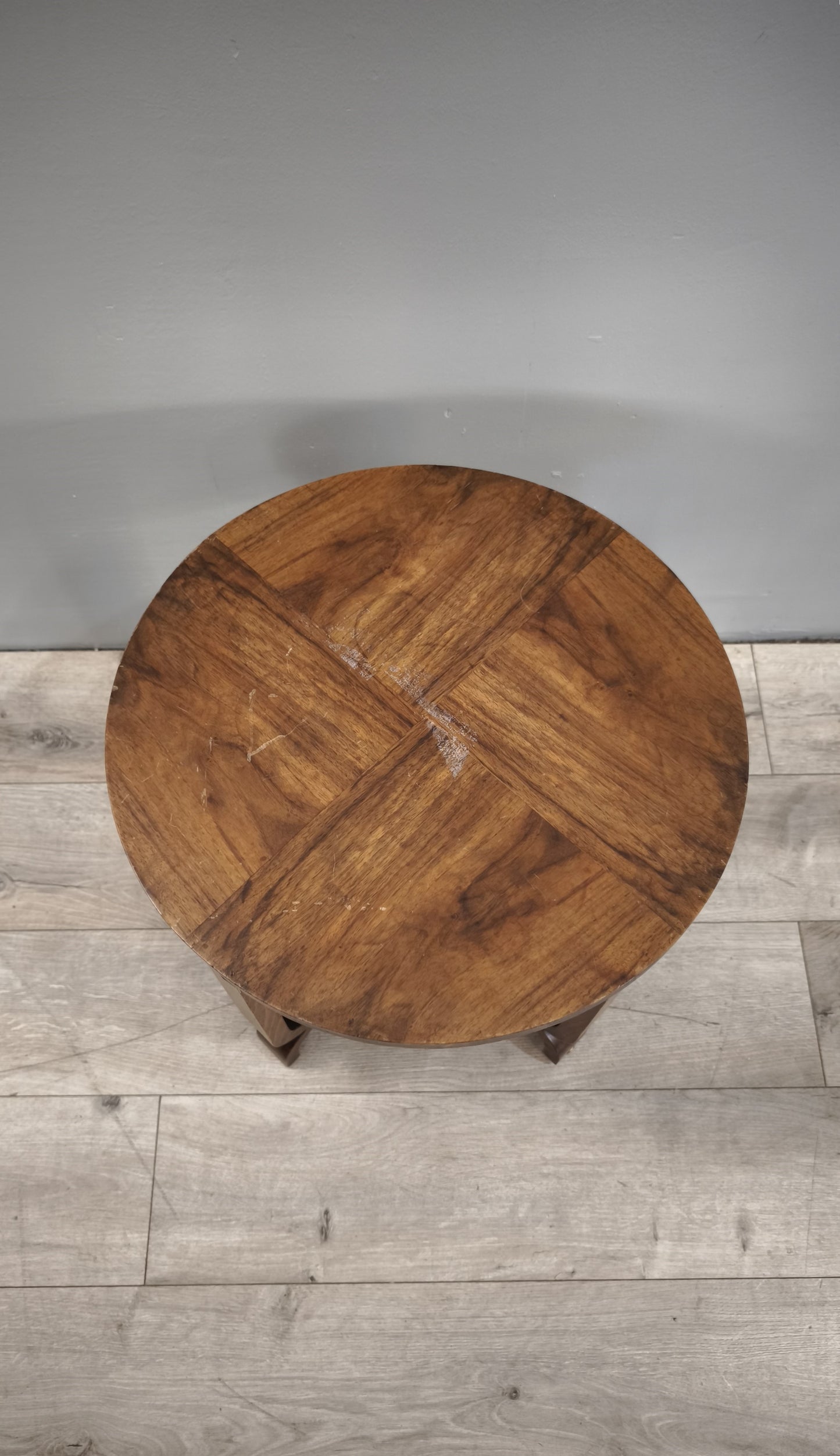 84215 Tavolino rotondo stile Art Déco con doppio ripiano