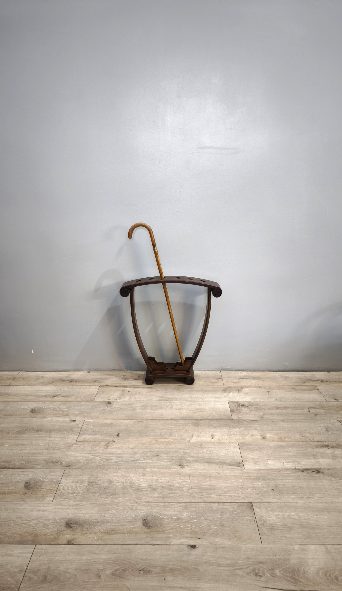 84209 Porta bastoni in legno