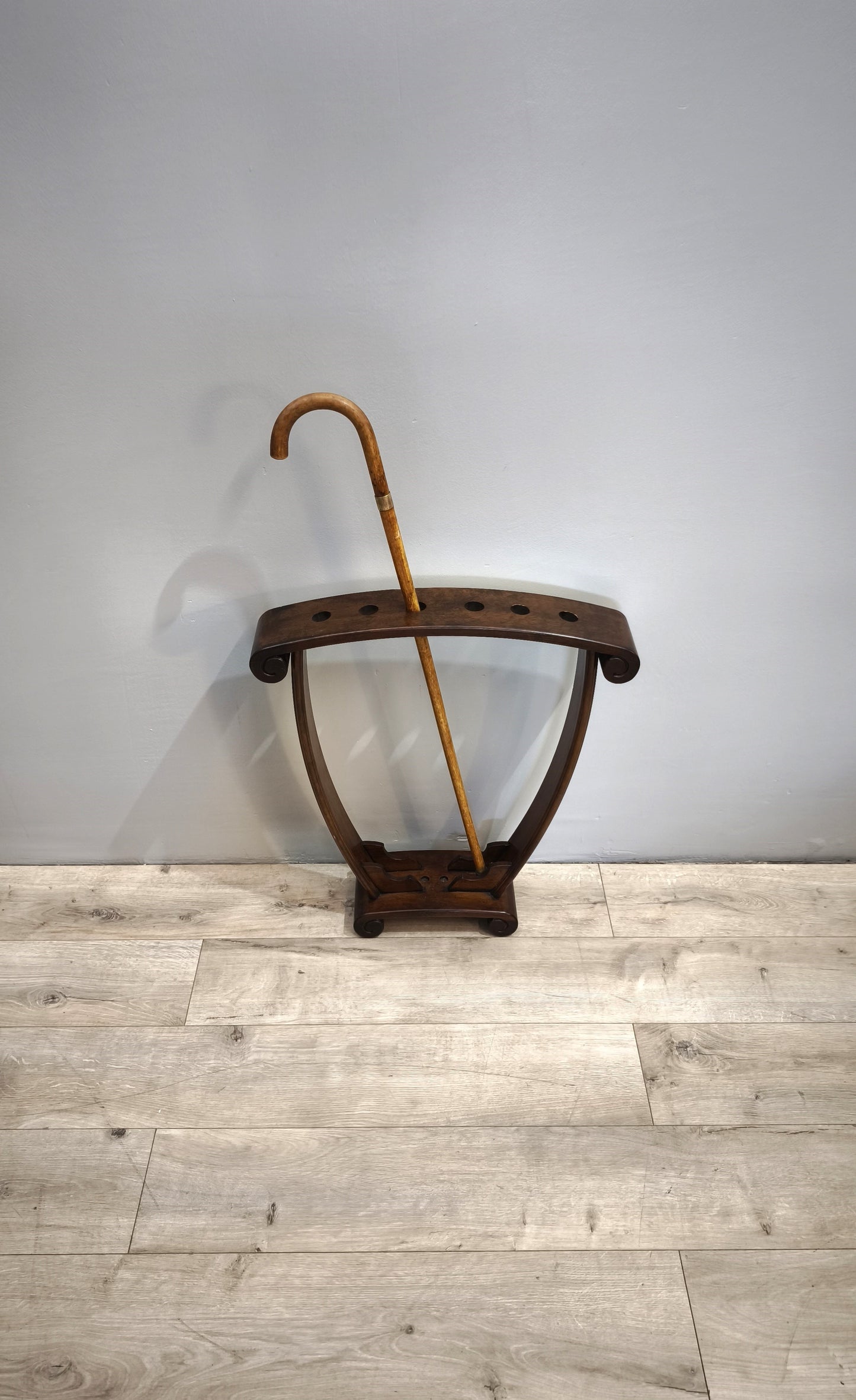 84209 Porta bastoni in legno
