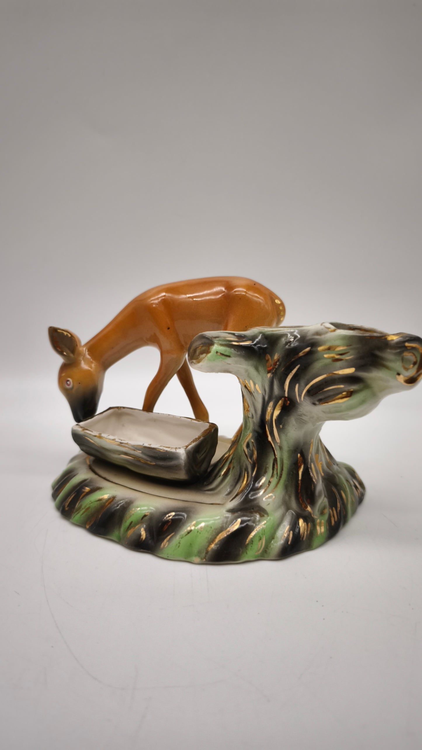 84450 Vasetto in ceramica vintage con statuina cerbiatto