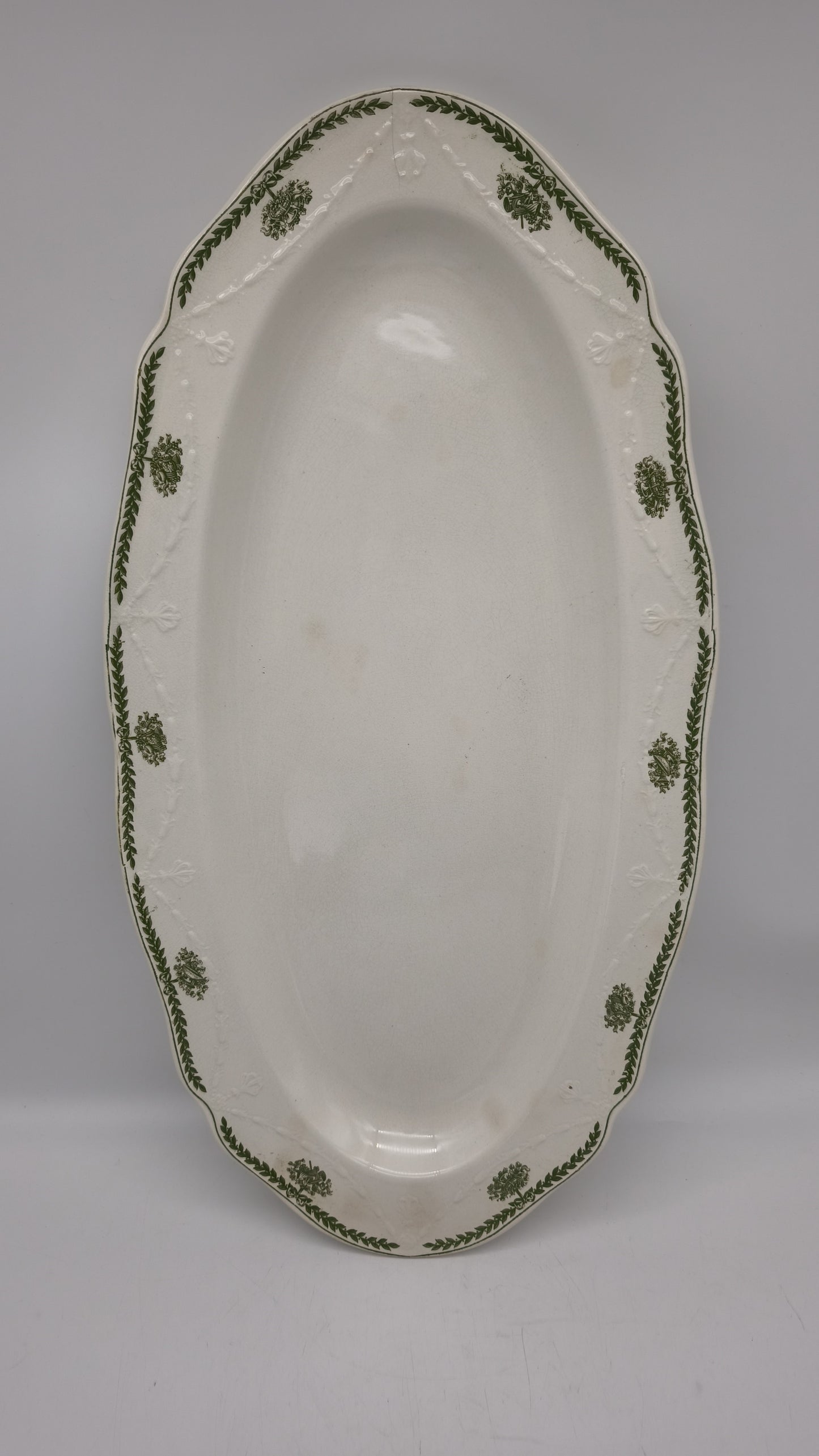 84207 Vassoio in ceramica decorata Wedgwood
