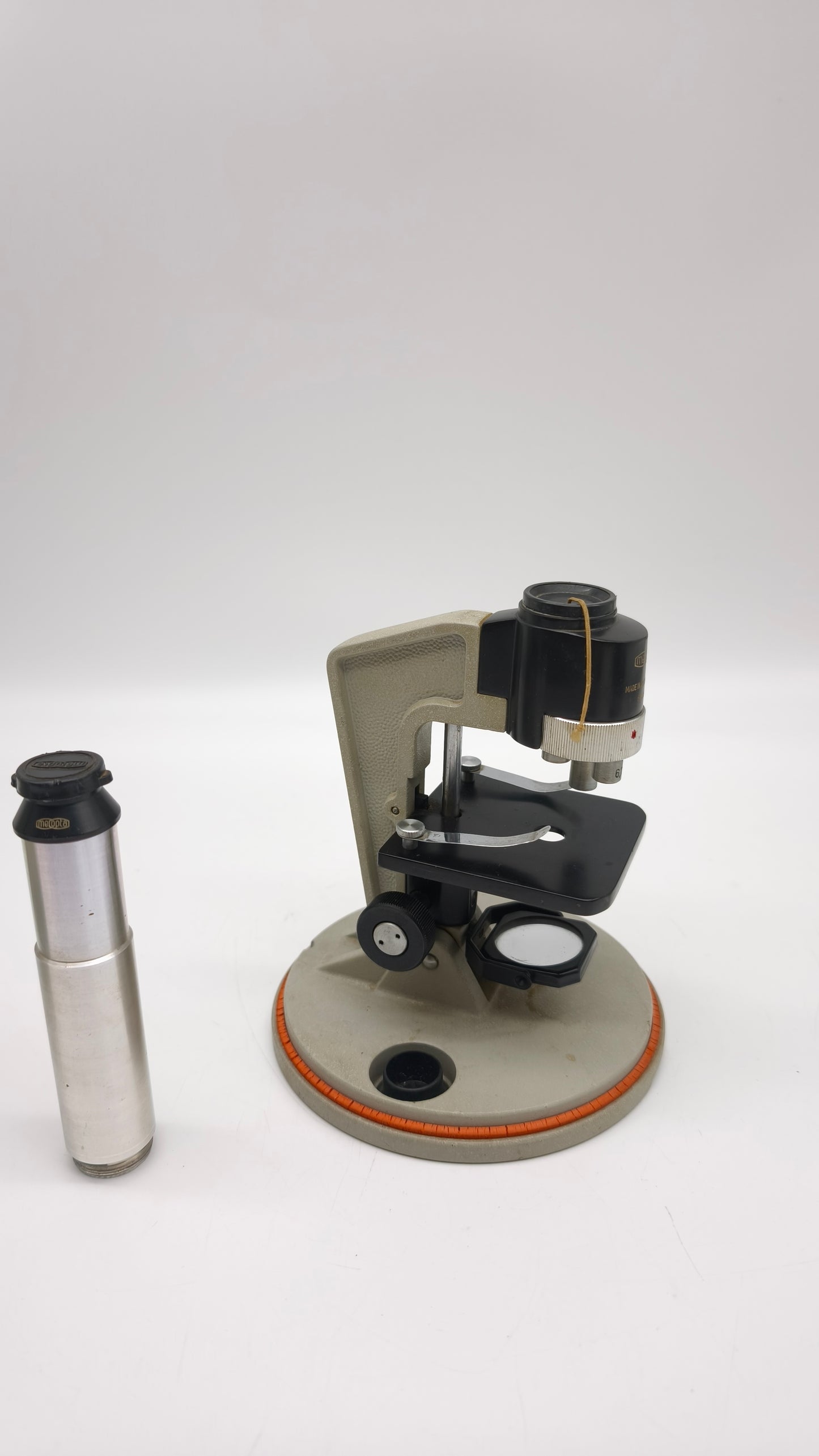 84292 Microscopio vintage Meopta con custodia