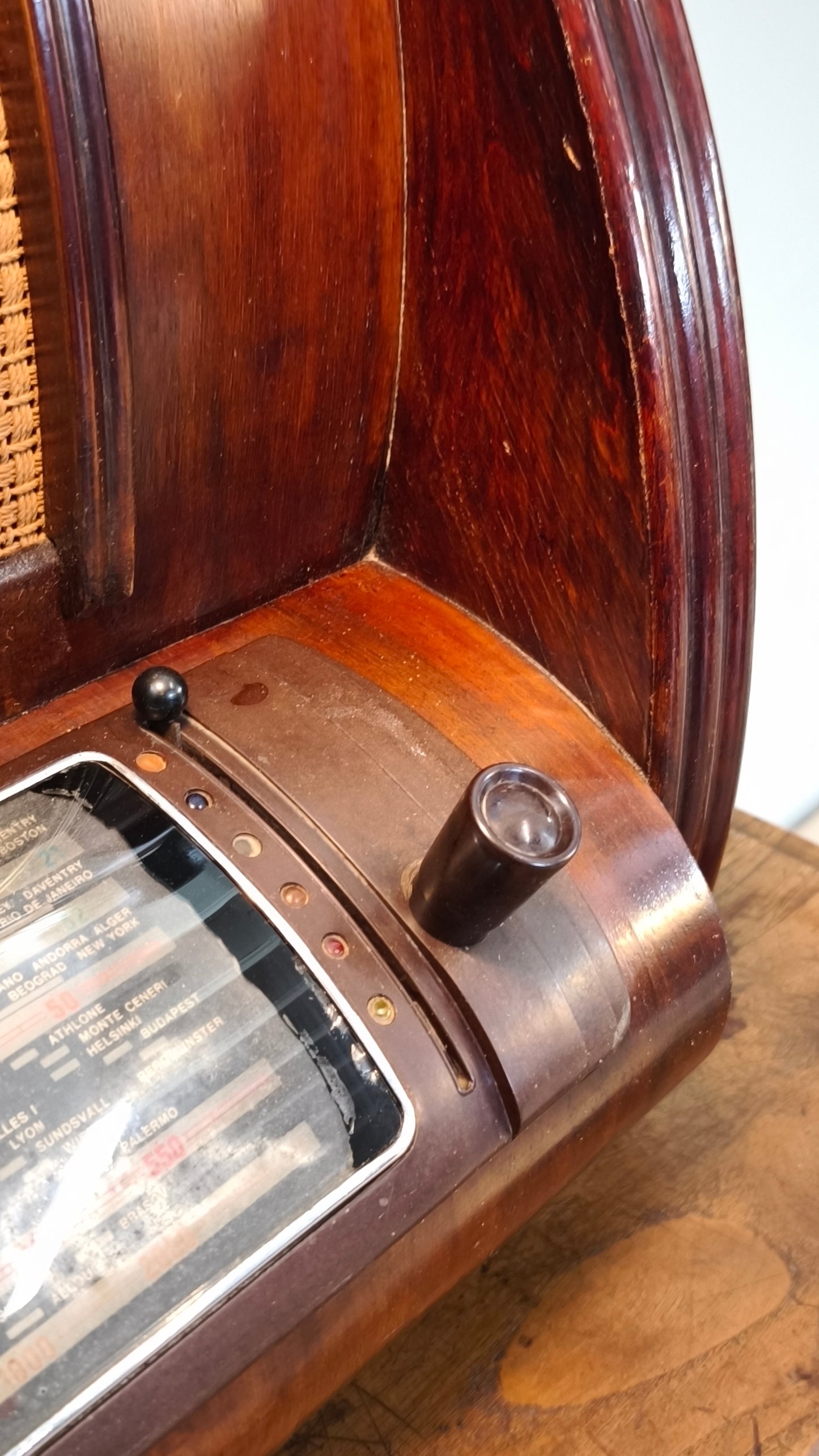 84573 Radio vintage Radiomarelli modello 9A26, anni '40