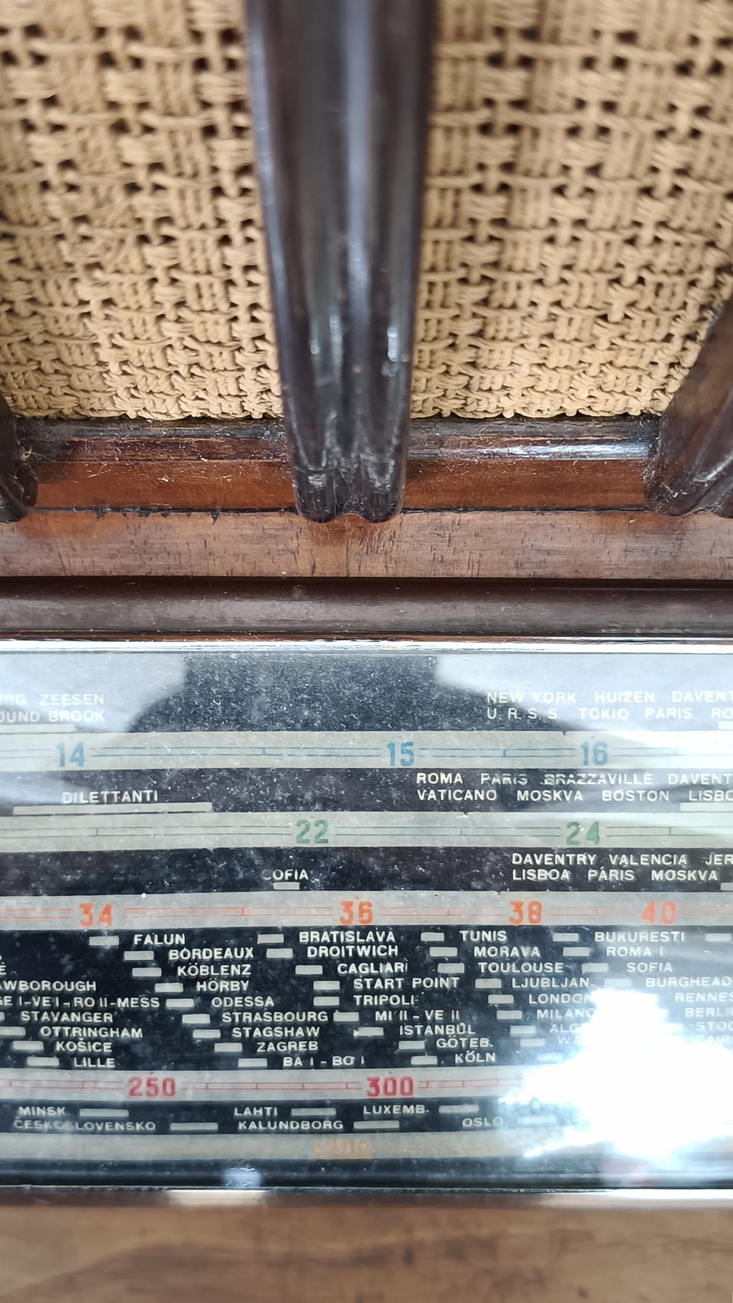 84573 Radio vintage Radiomarelli modello 9A26, anni '40