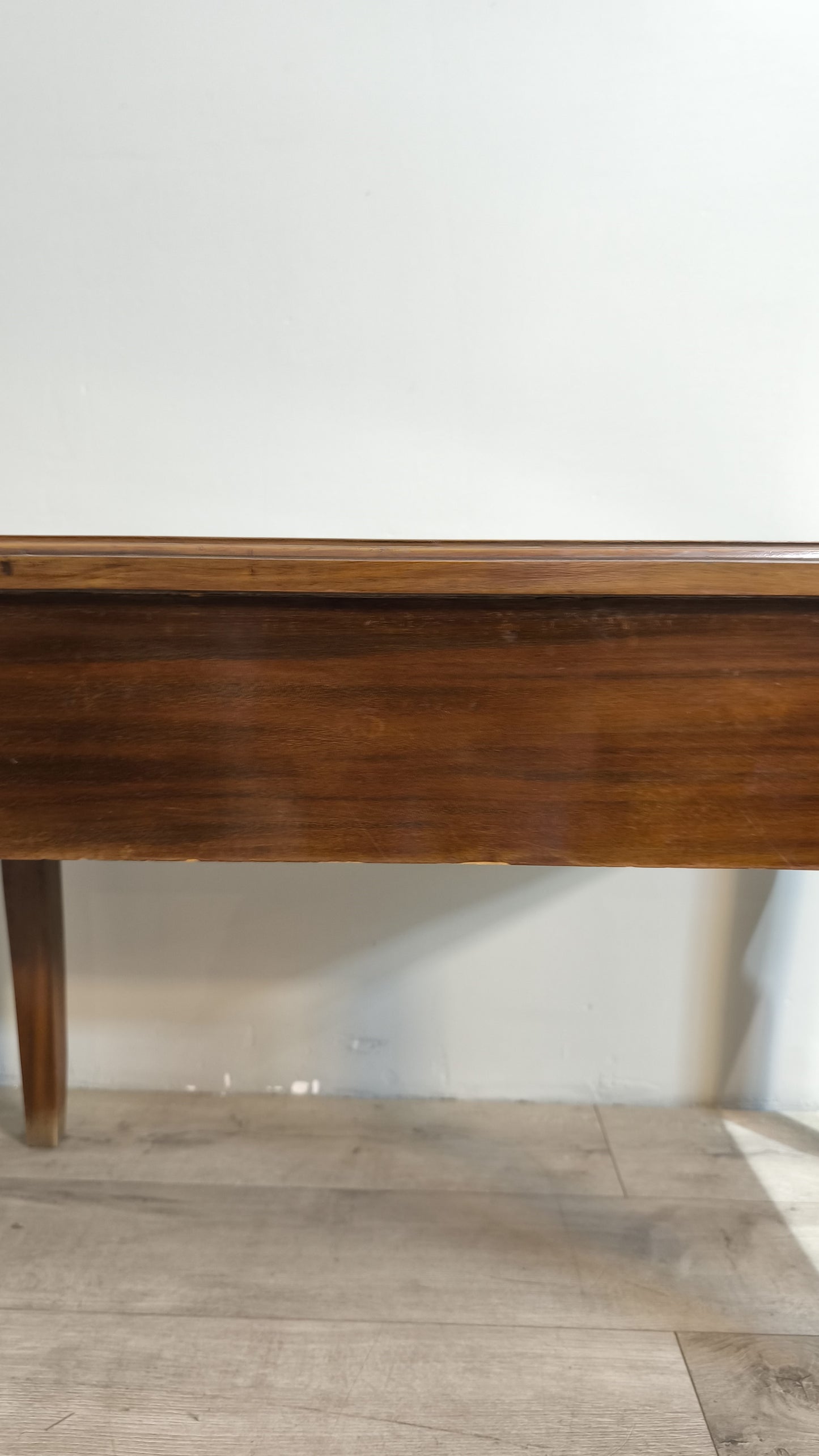 84572 Tavolo da salotto in legno con cassetto frontale